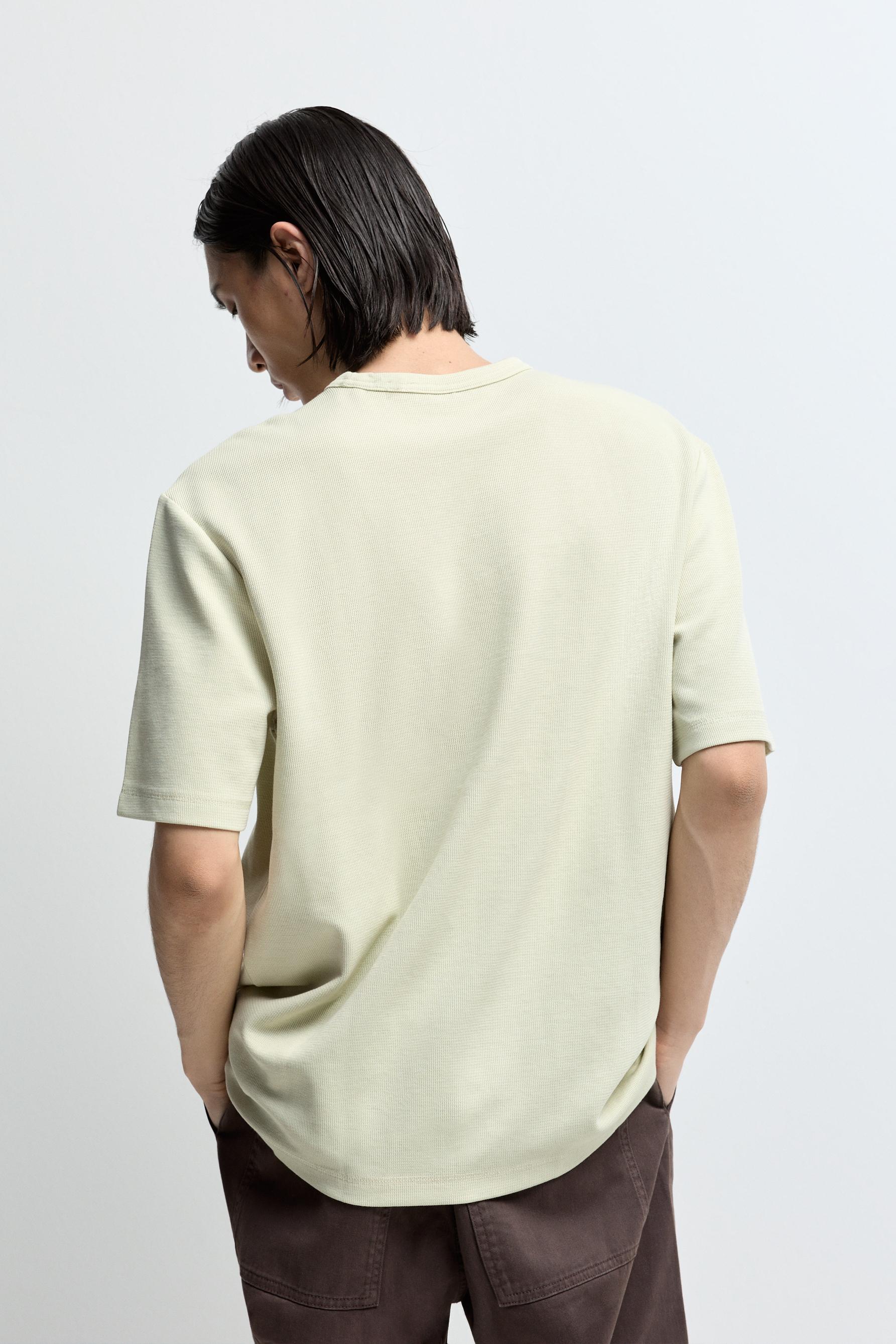 Textured T-shirt — APPLE GREEN