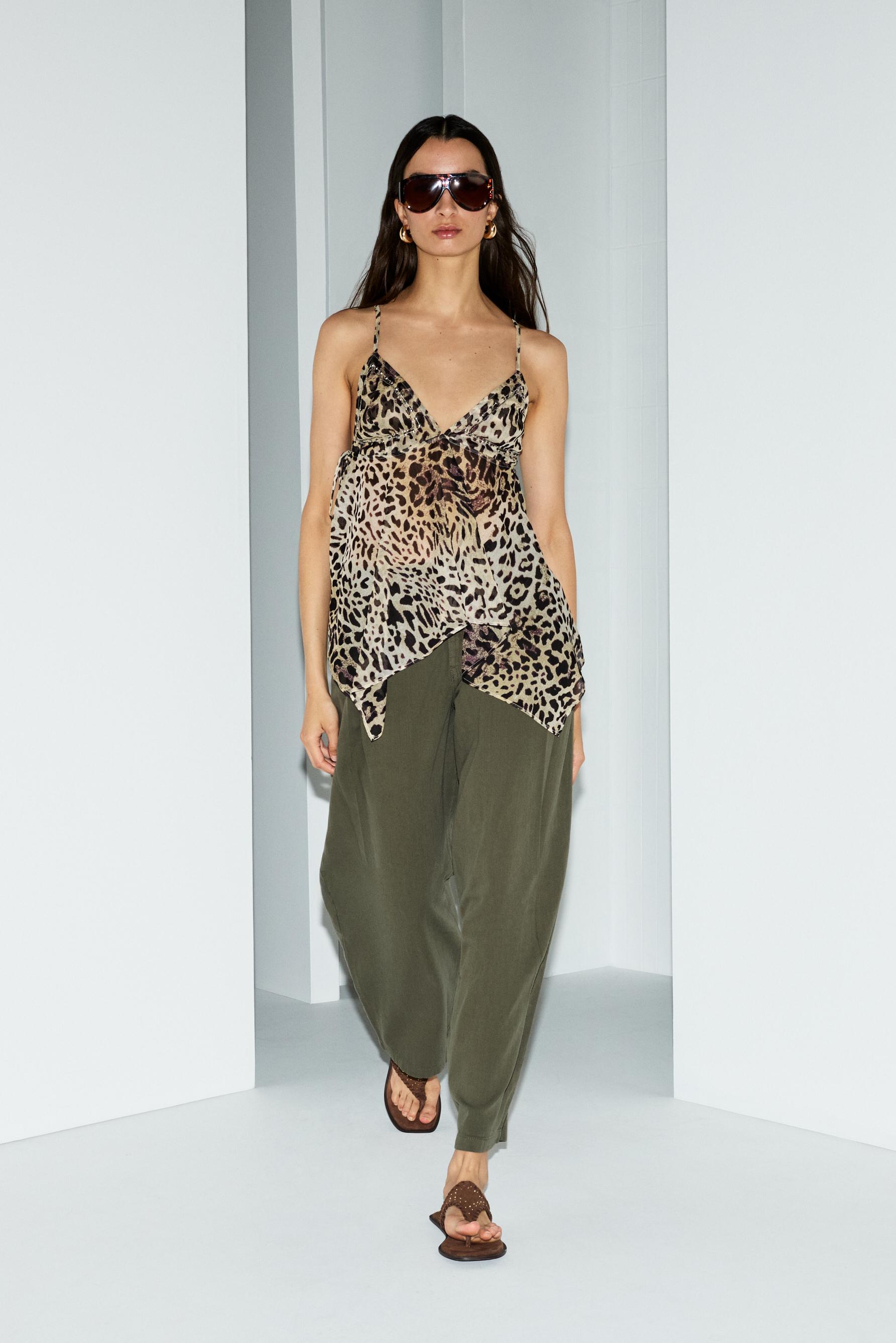 Asymmetric leopard print top — LEOPARD PRINT