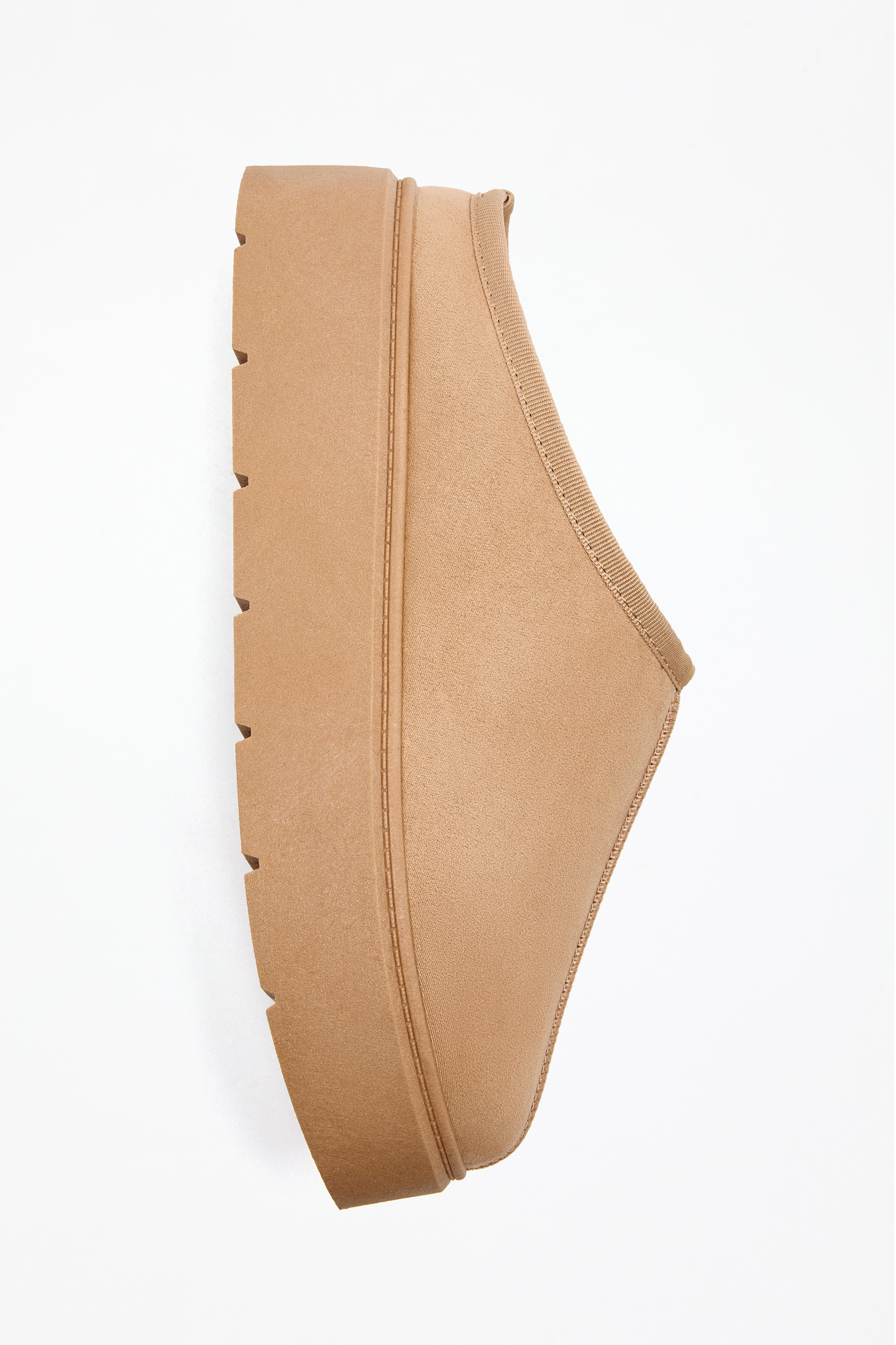 Platform clogs — BROWN