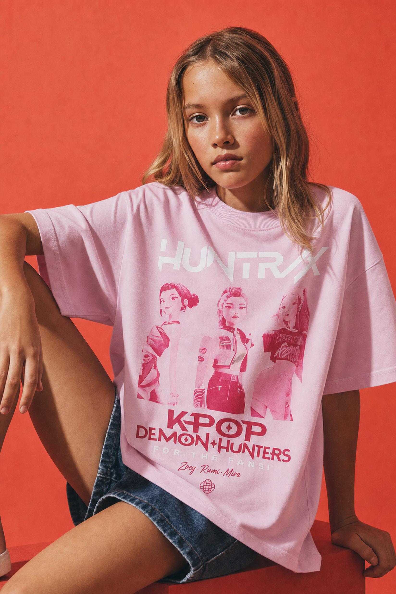 Huntrix K-Pop Demon Hunters™/© Netflix T-shirt — PINK
