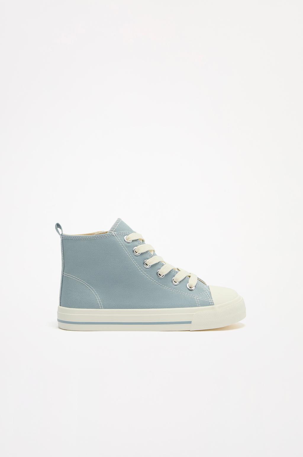 High-top sneakers with toecap