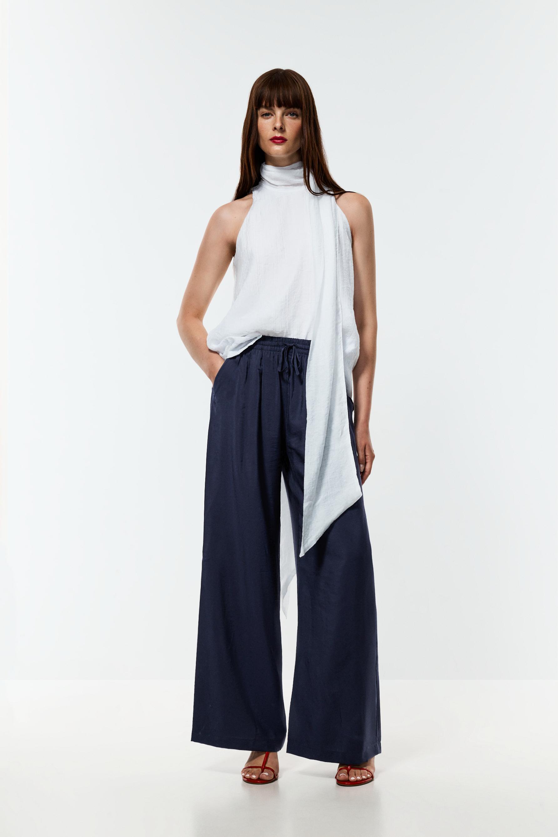 Basic straight-leg trousers — NAVY