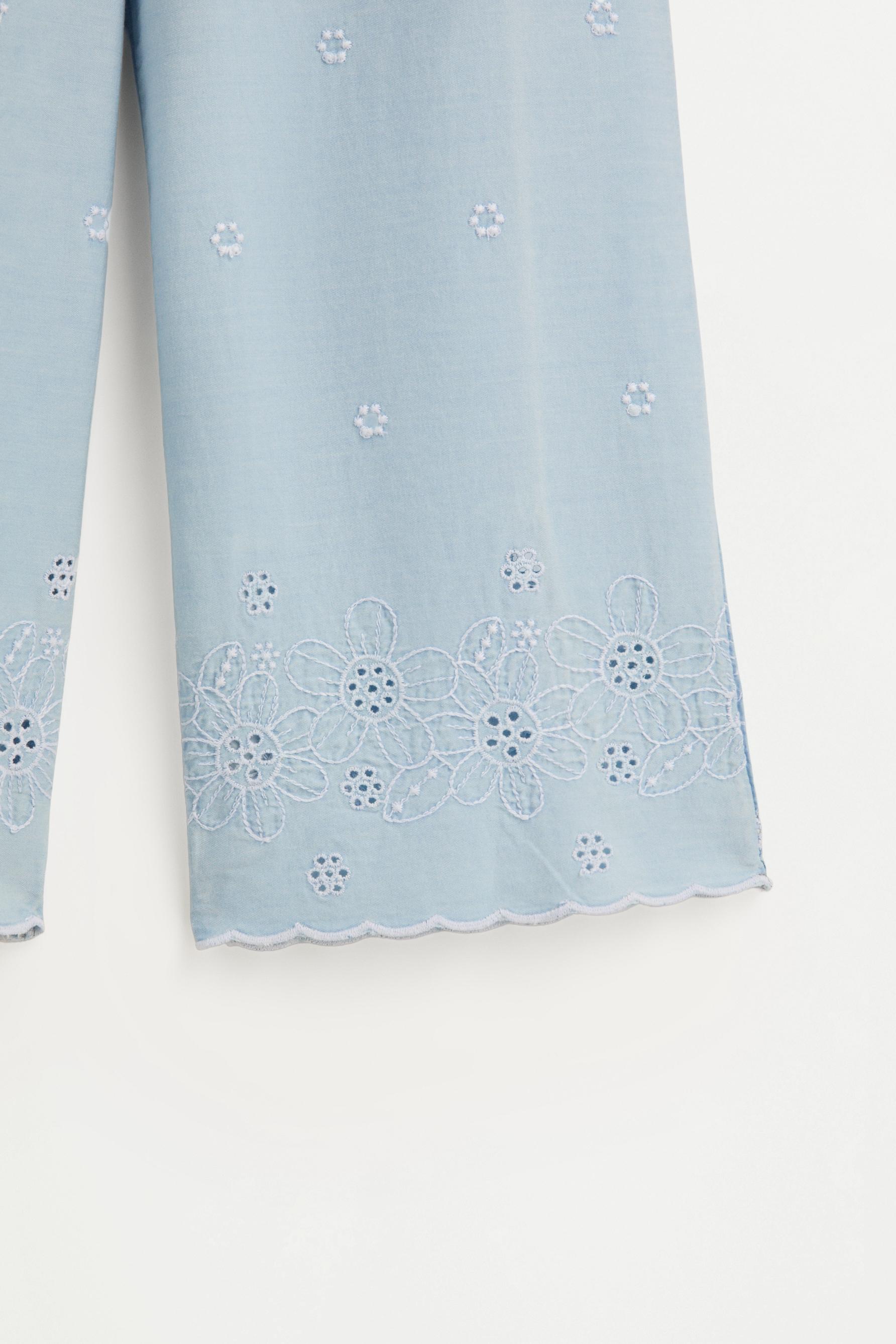 Embroidered lightweight jeans — PALE BLUE