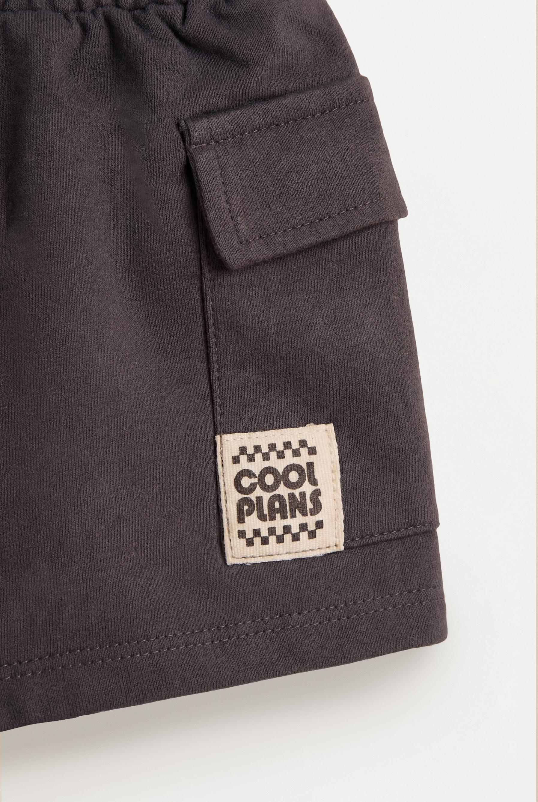 Plush cargo Bermuda shorts — LEAD