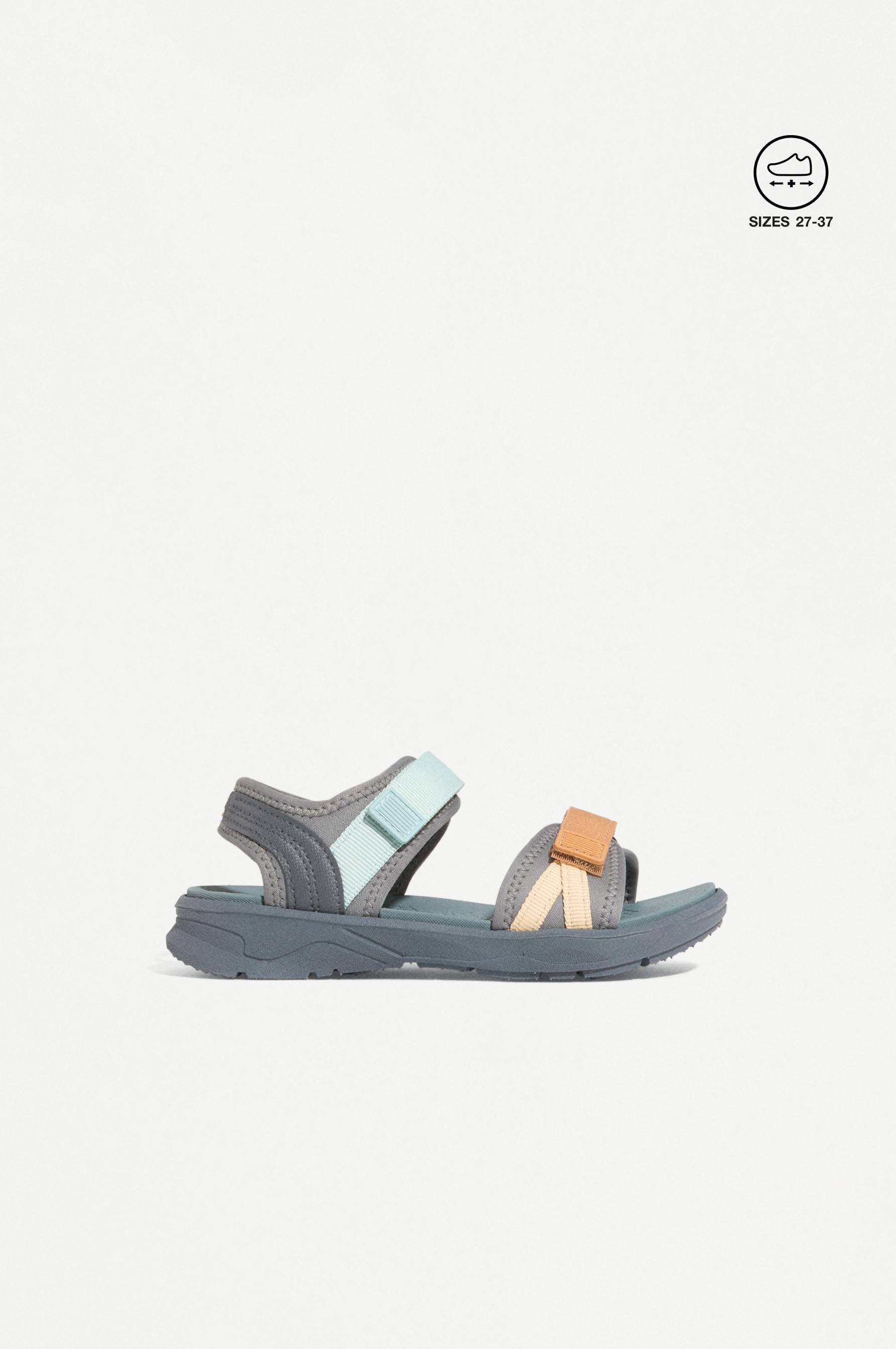 ADVENTURE SANDALS — GREY