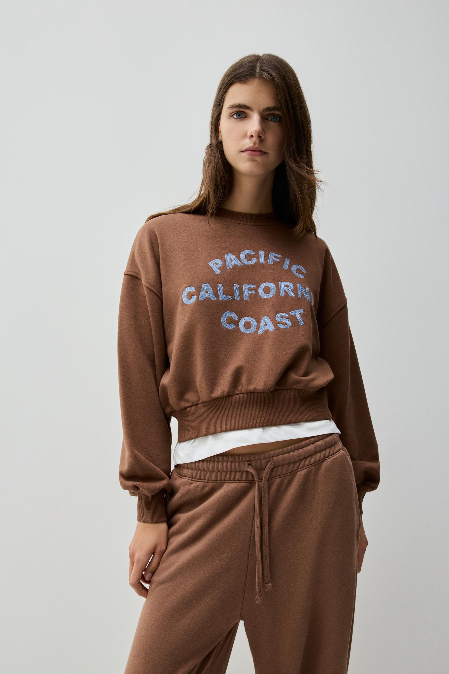 Sudadera cropped bordado