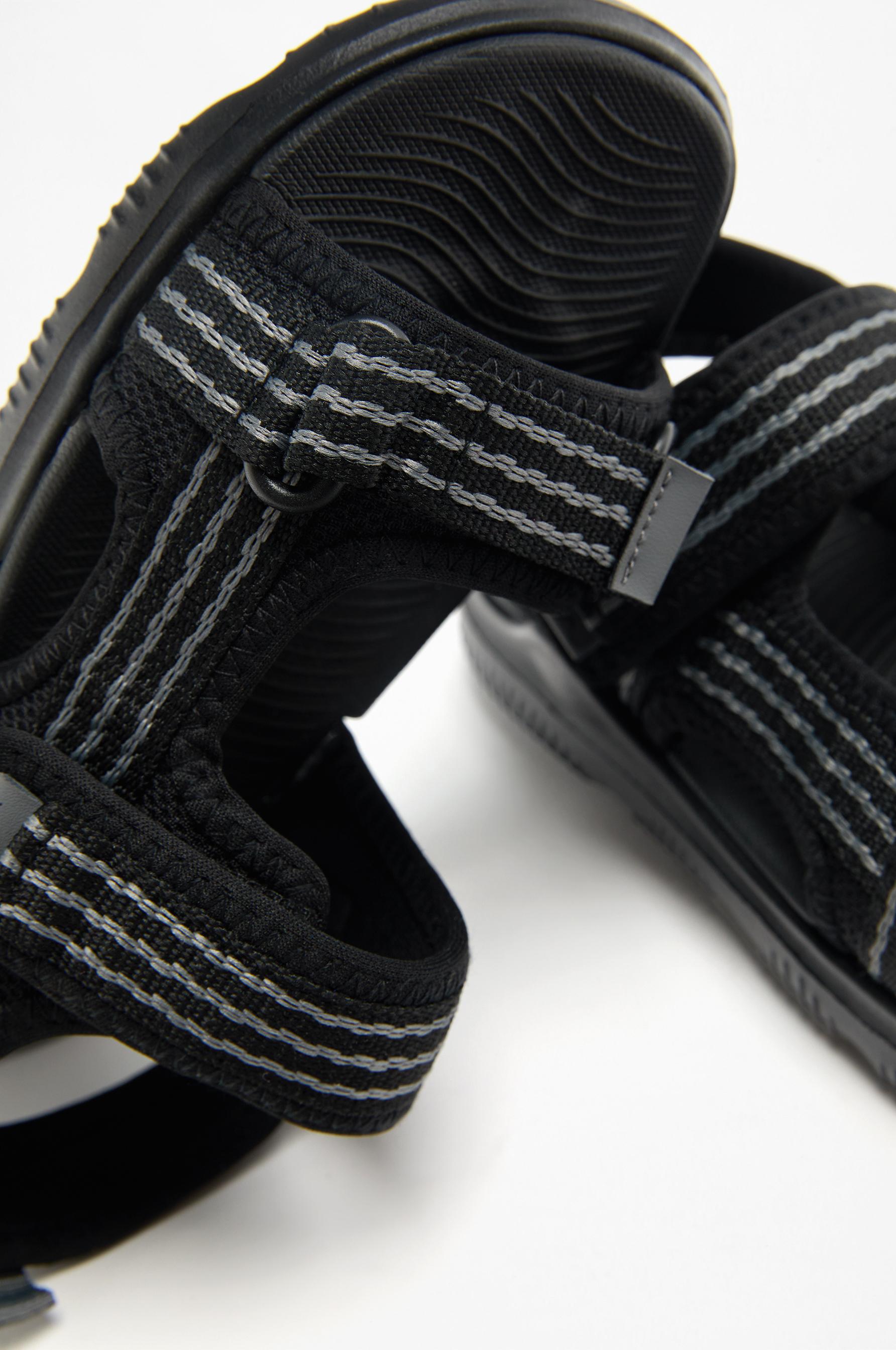 Printed athletic sandals — BLACK