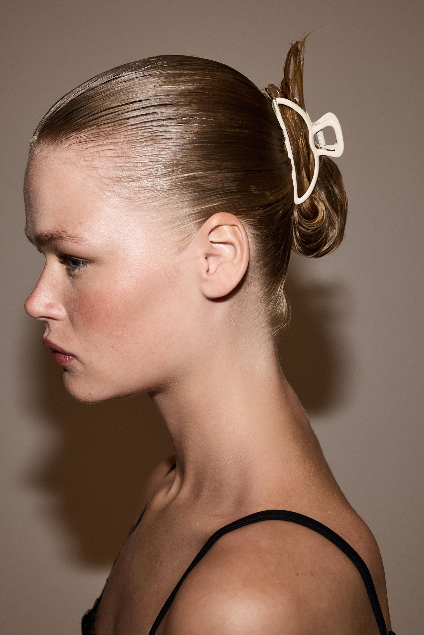 Assorted hair clips (2-pack) — VARIOUS