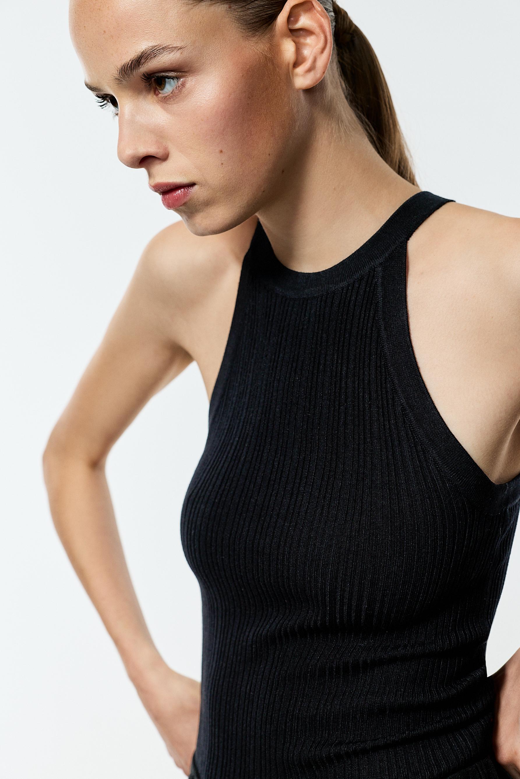 Ribbed halter top — BLACK