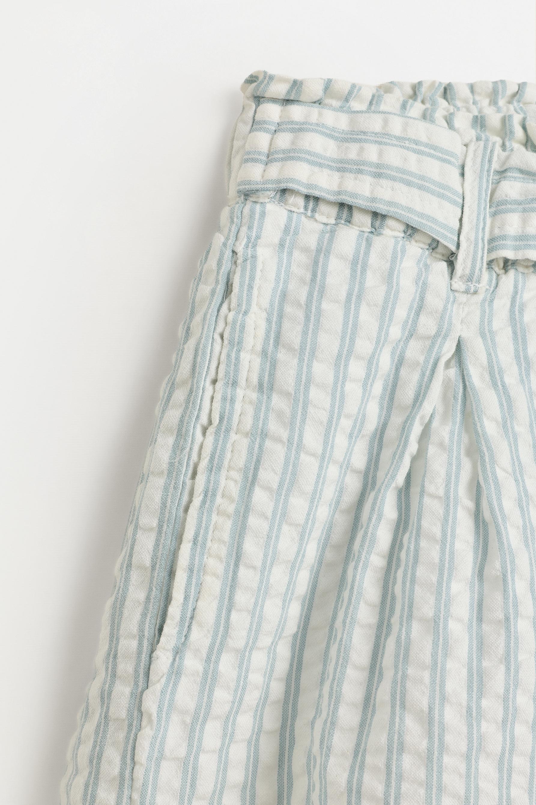 Striped seersucker shorts — PALE SKY BLUE