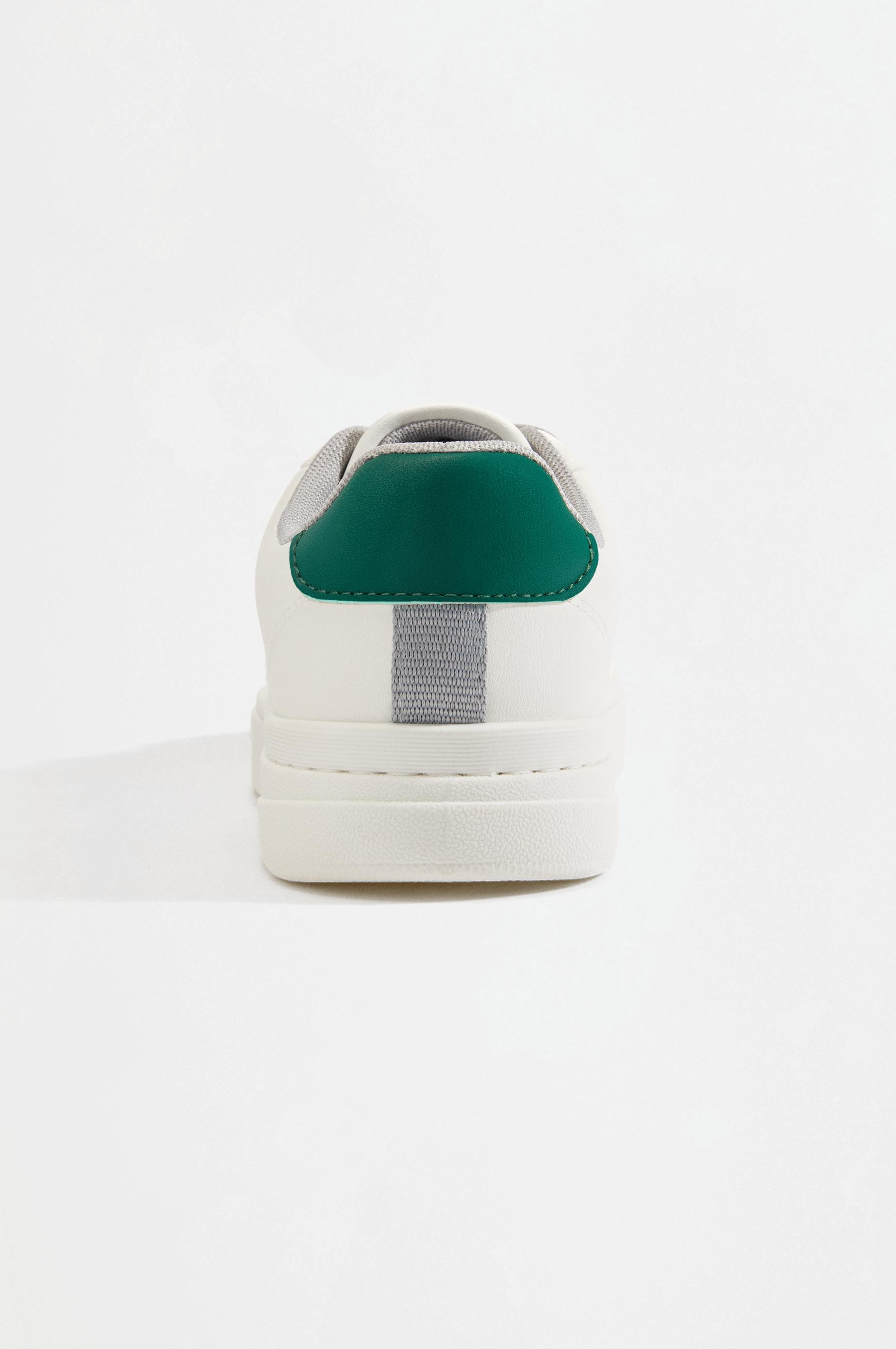 Casual sneakers — WHITE
