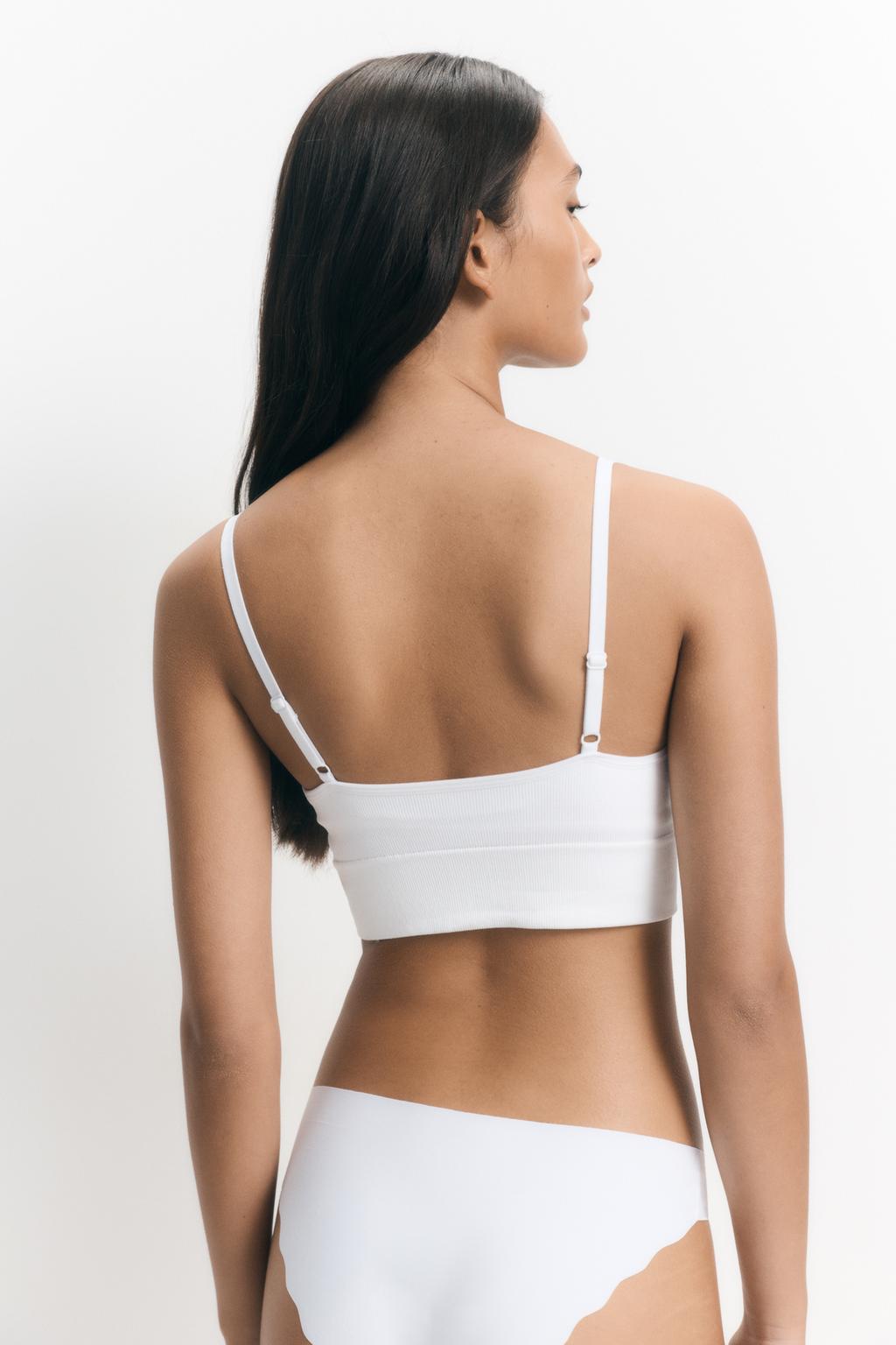 Seamless pre-shaped top