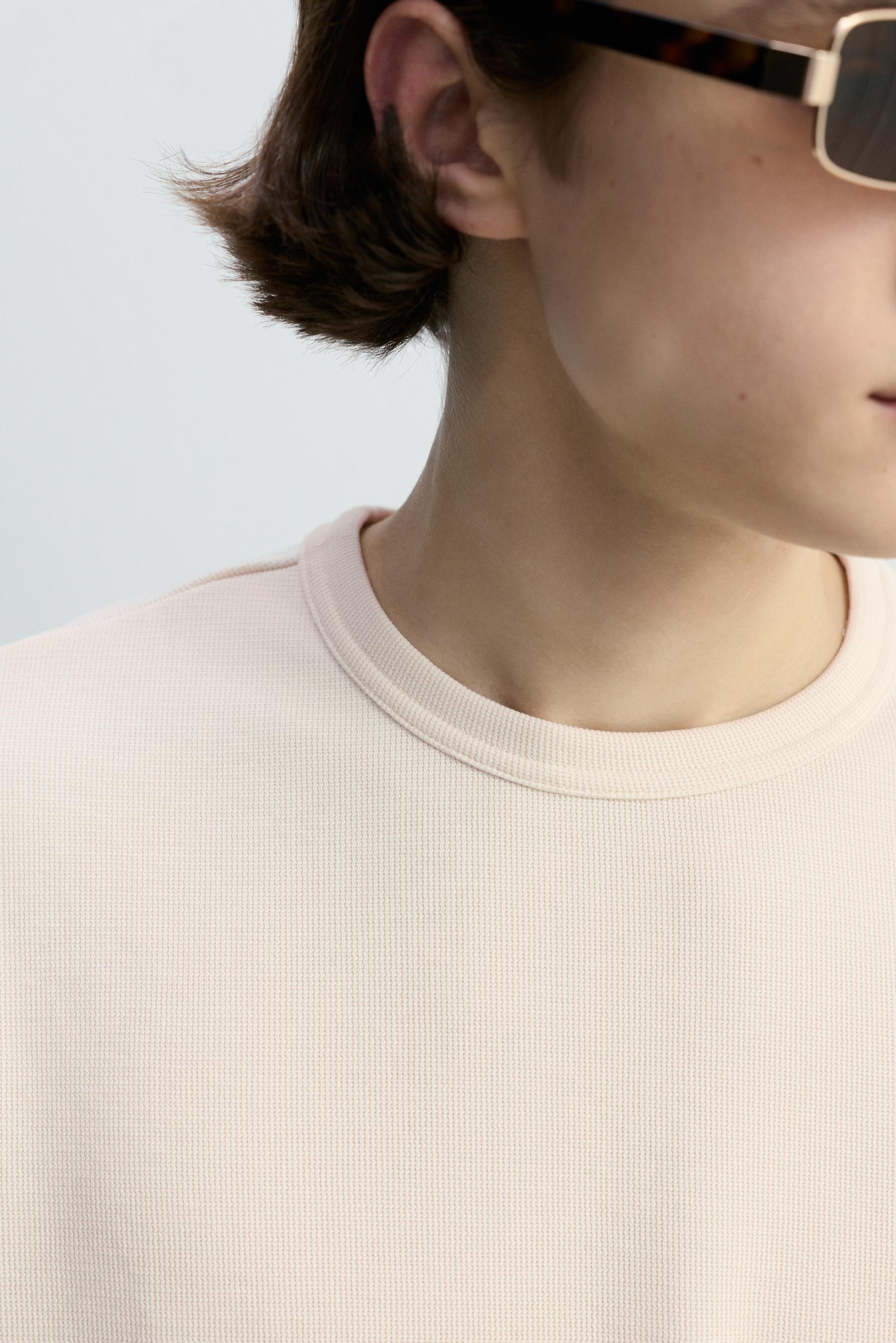 Textured T-shirt — ECRU