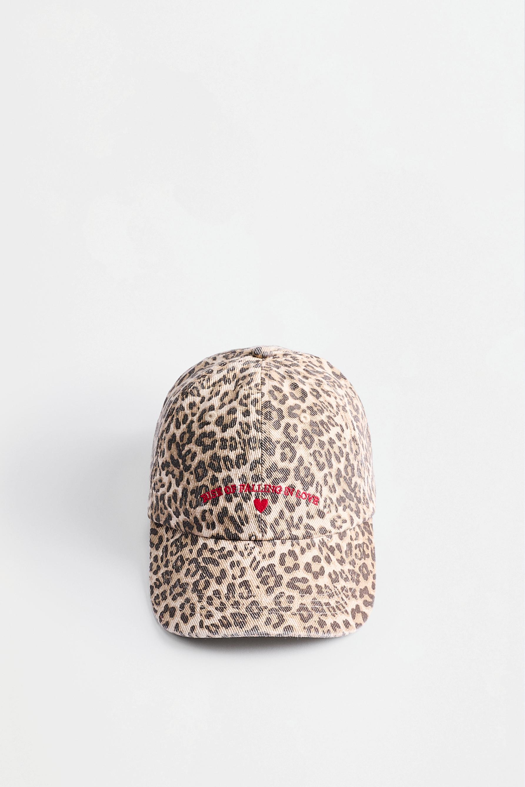 Embroidered leopard print cap — LEOPARD PRINT