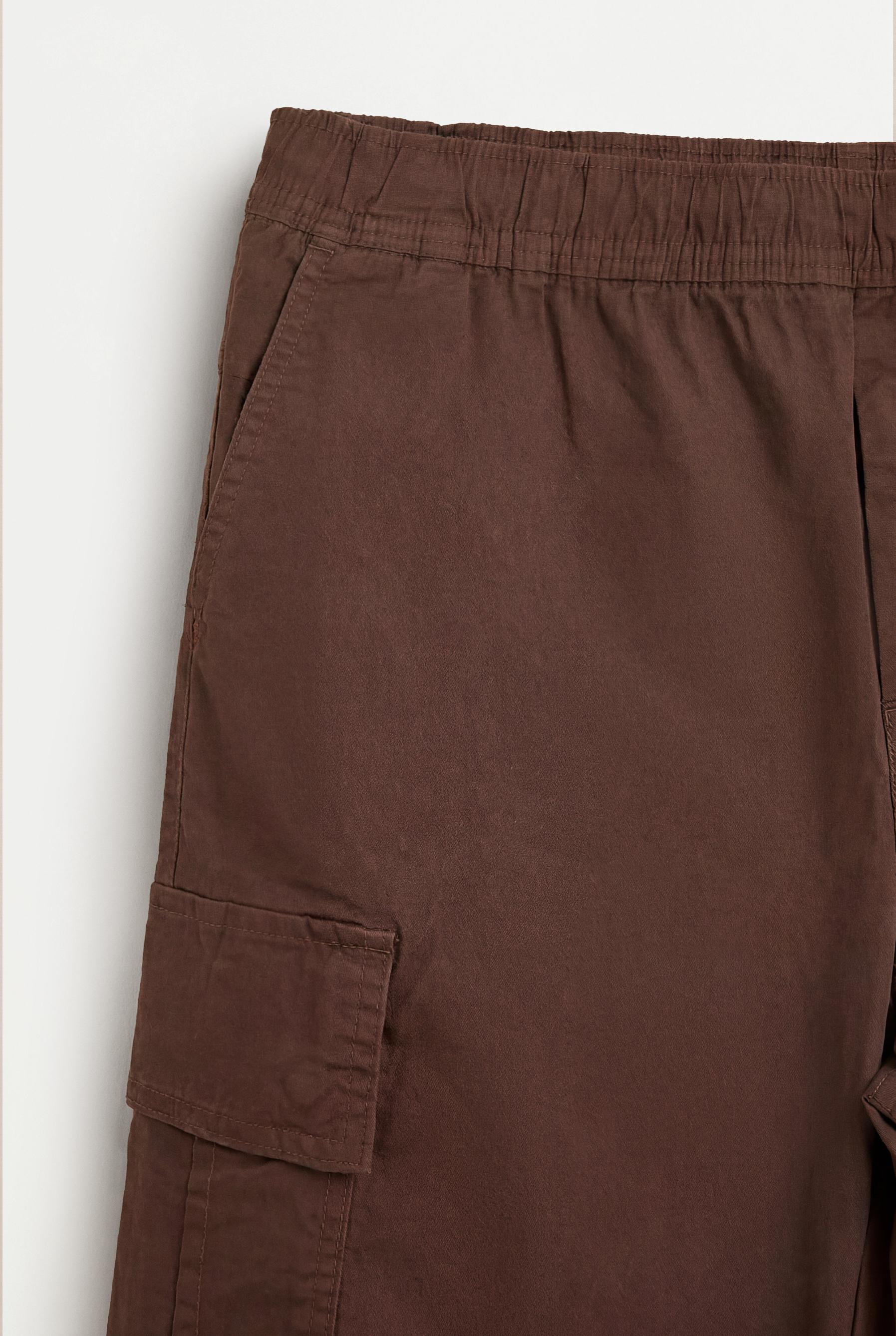 Cargo Bermuda joggers — BROWN