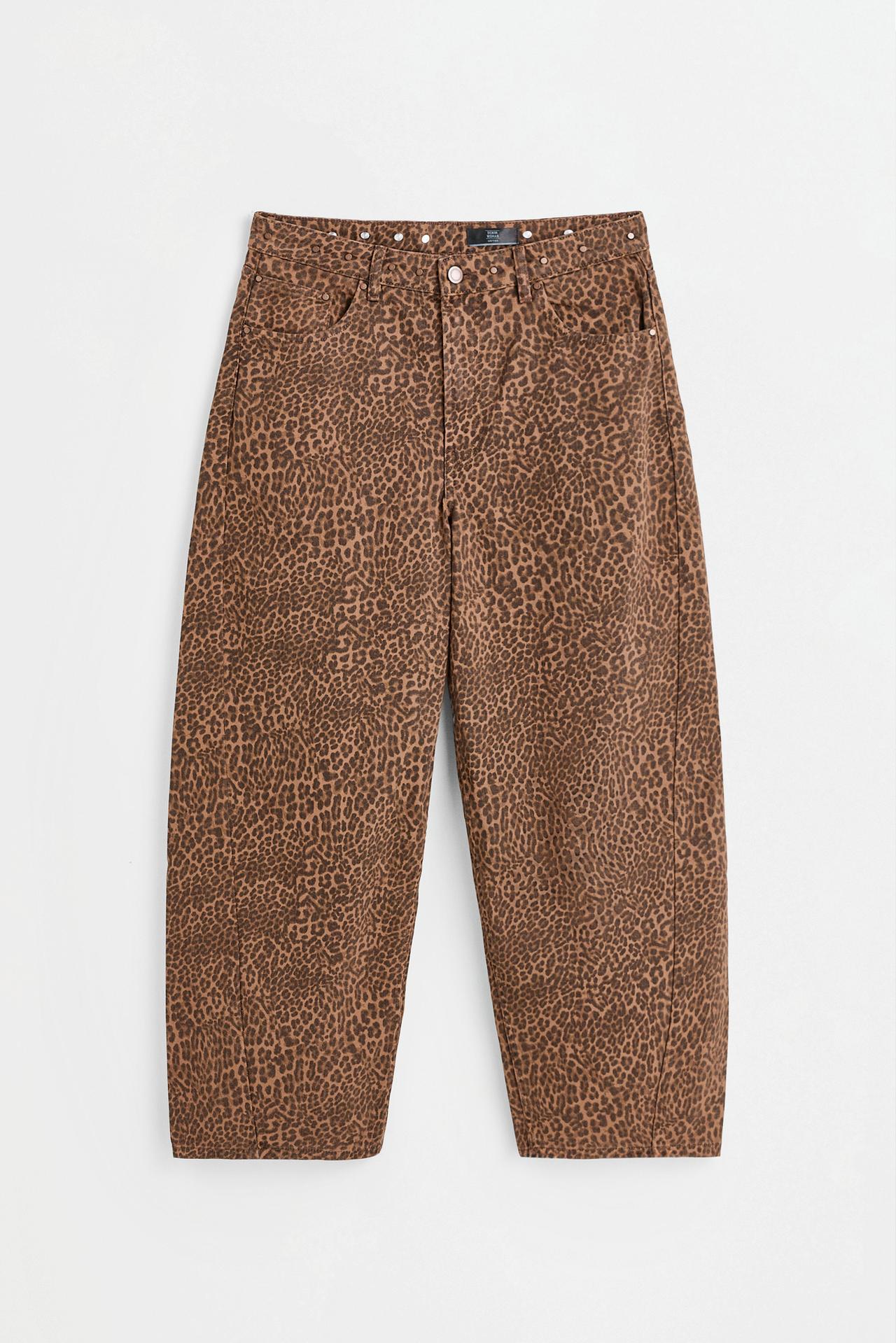 Animal print barrel jeans — CHEETAH
