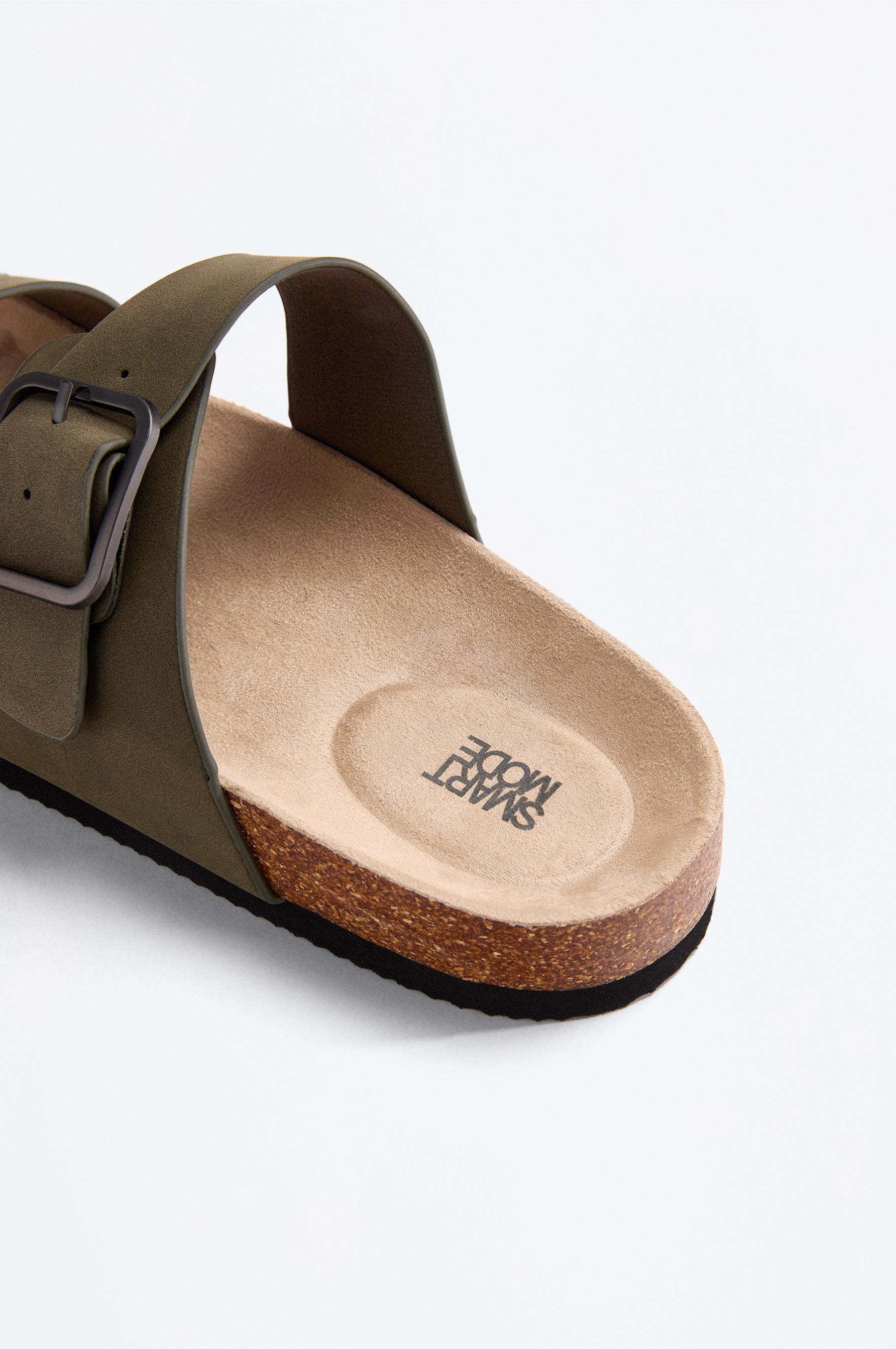 Comfort buckle sandals — KHAKI
