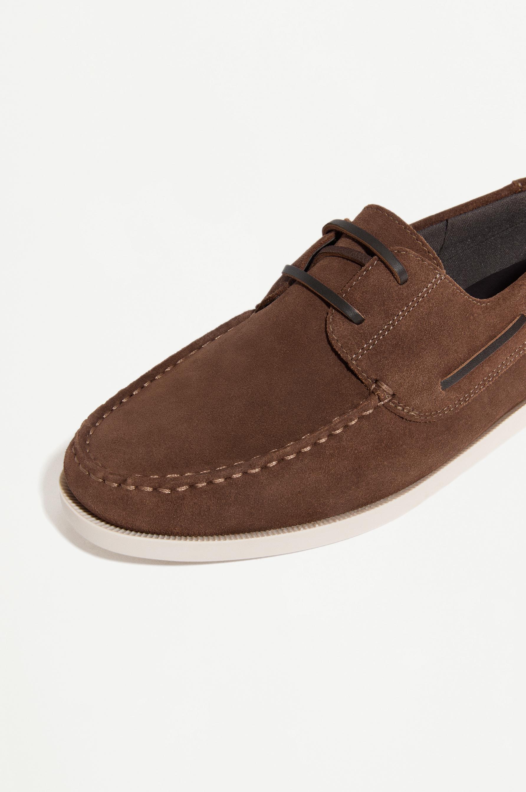 Leather boat shoe — BROWN