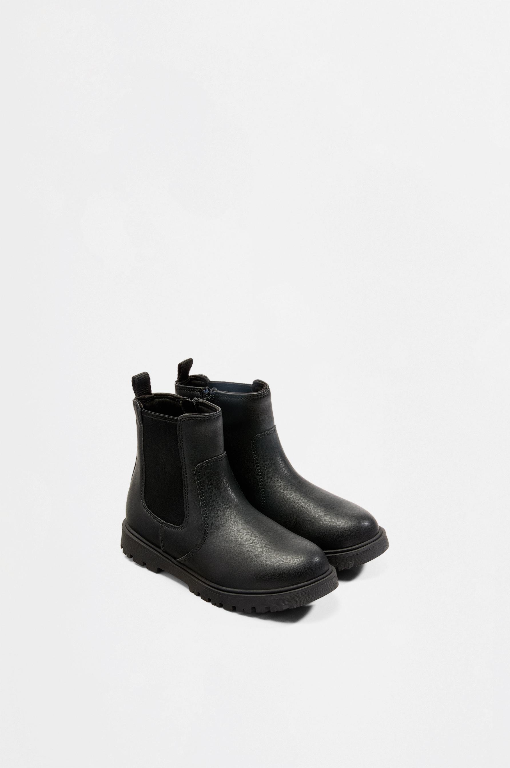 Chelsea Boots — BLACK