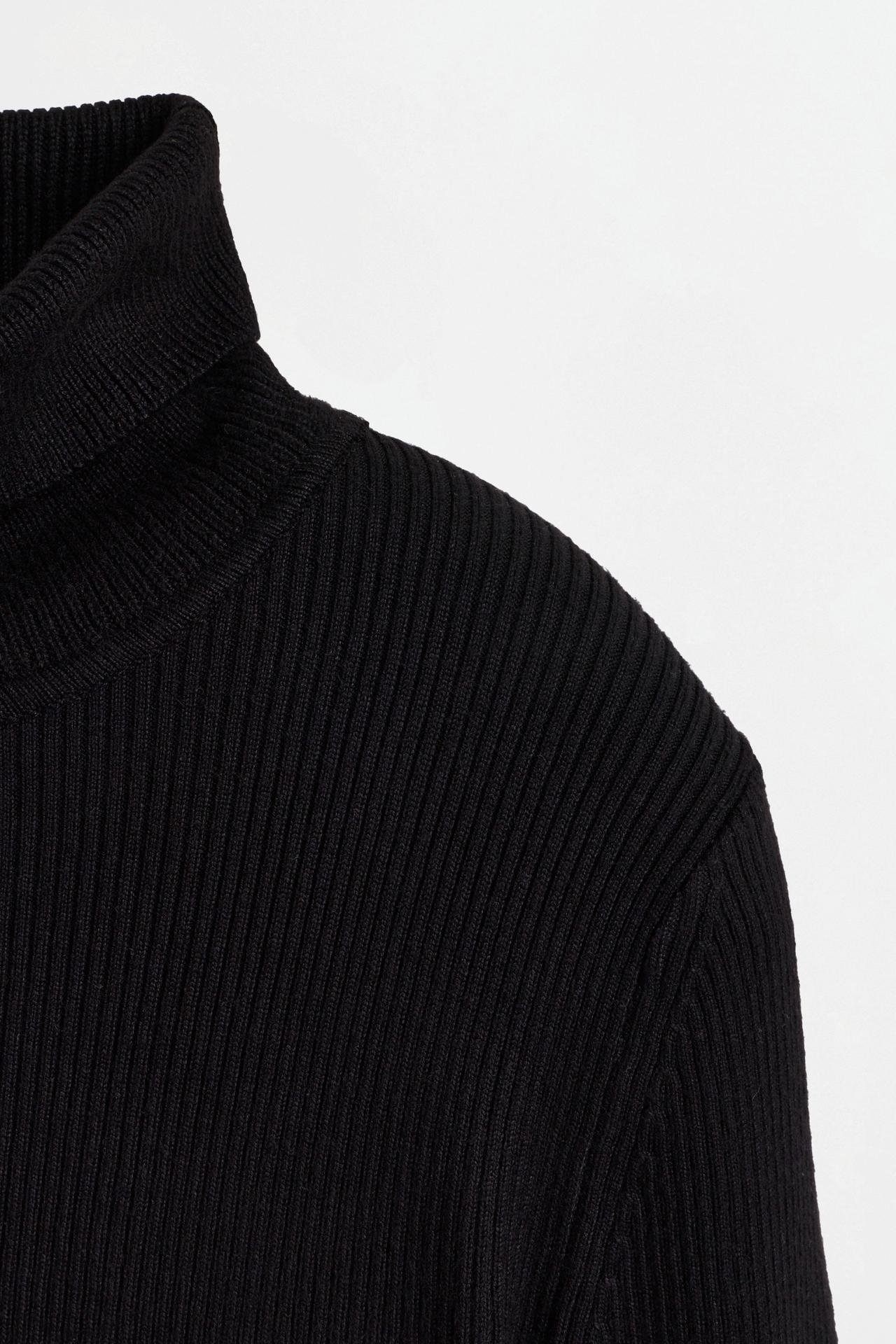 Ribbed high-neck sweater — BLACK