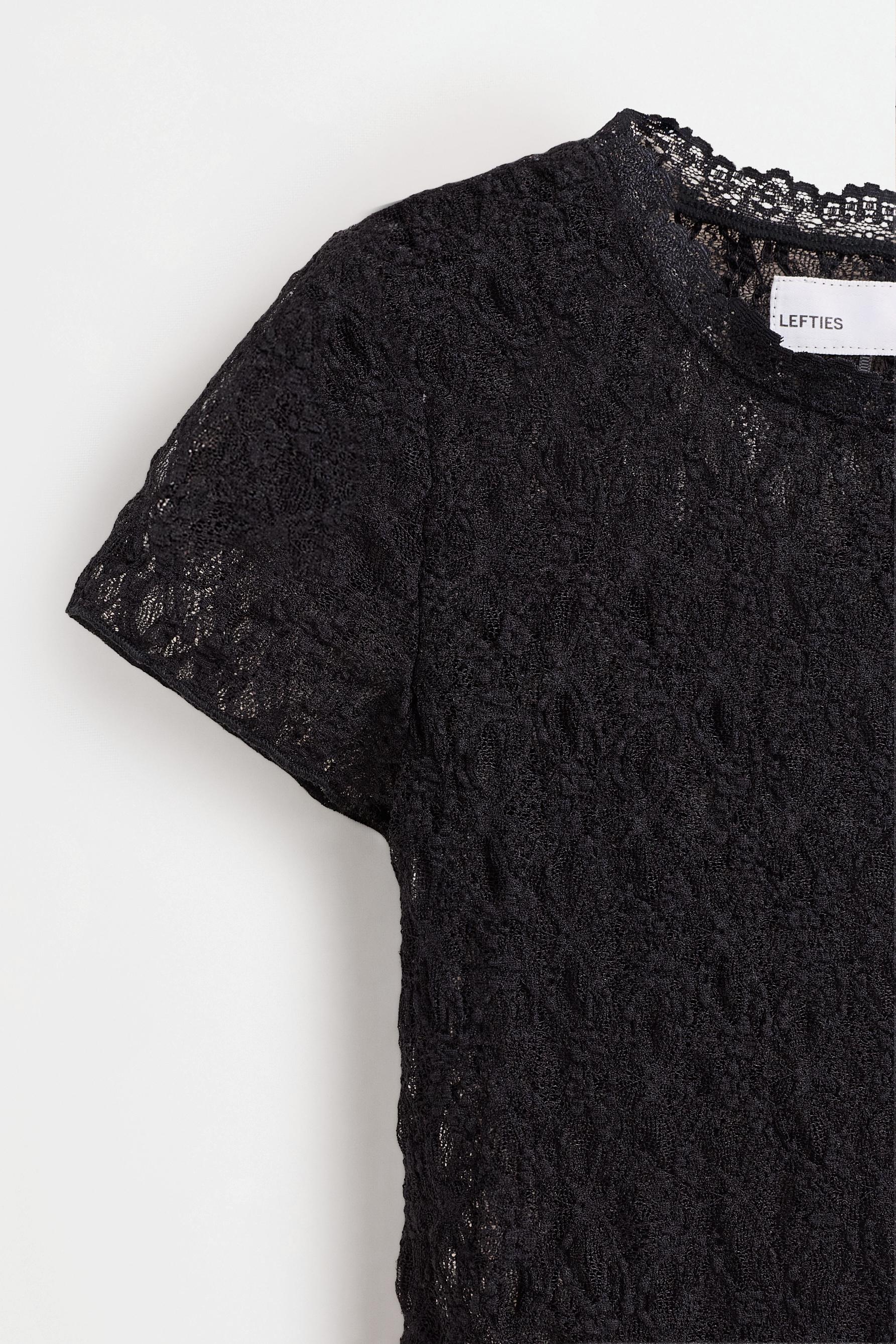 Lace T-shirt — BLACK