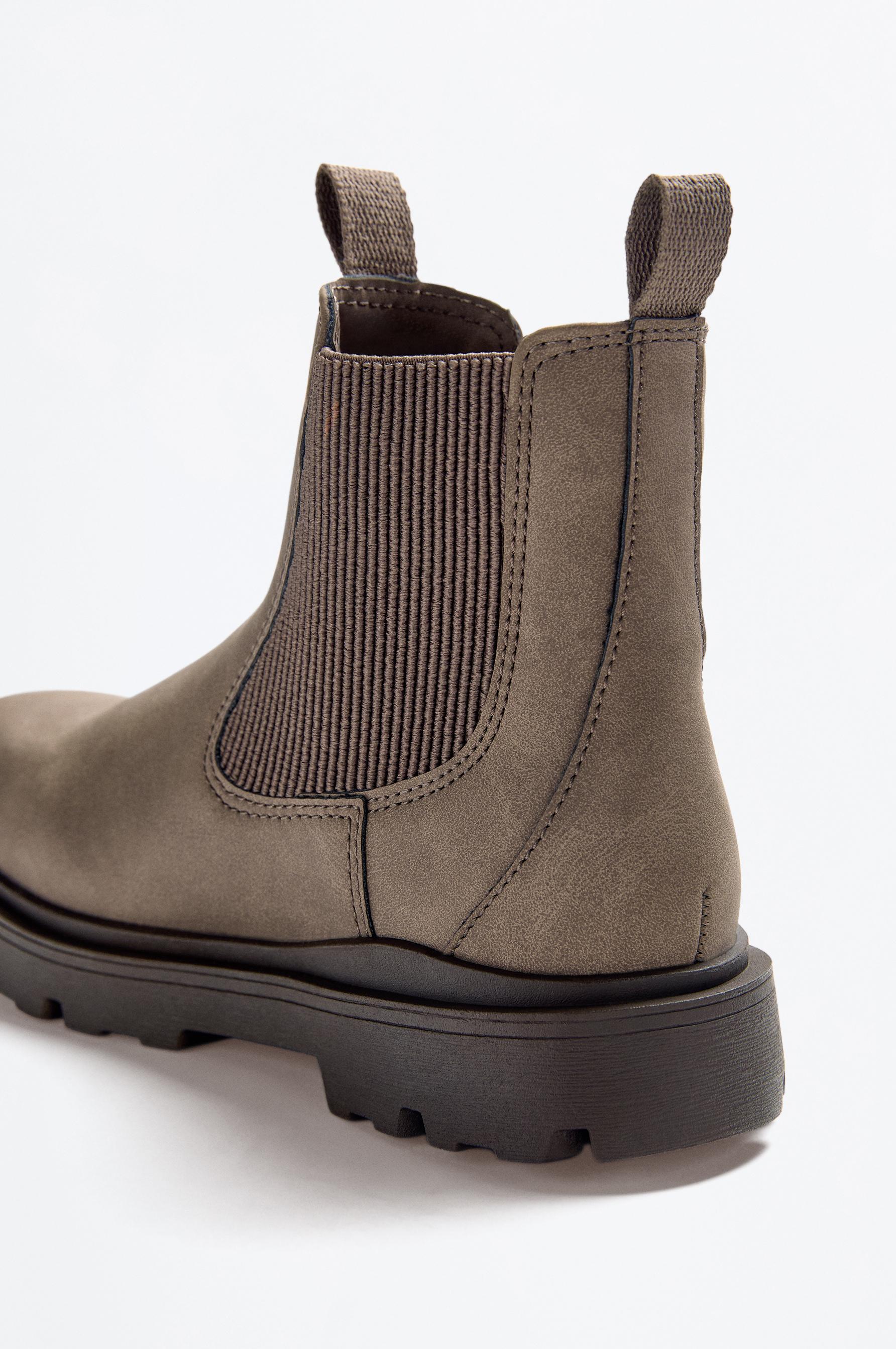 Chelsea boots — BROWN