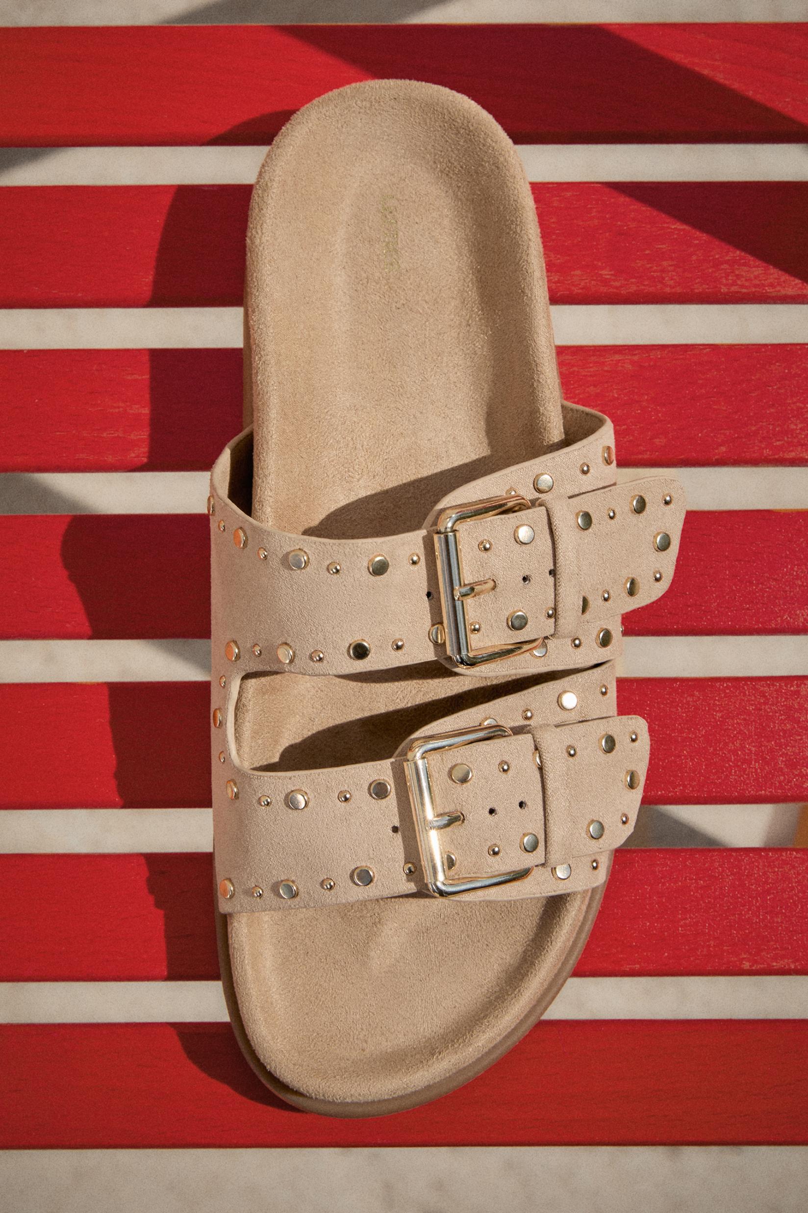 Double buckle stud sandals — BROWN