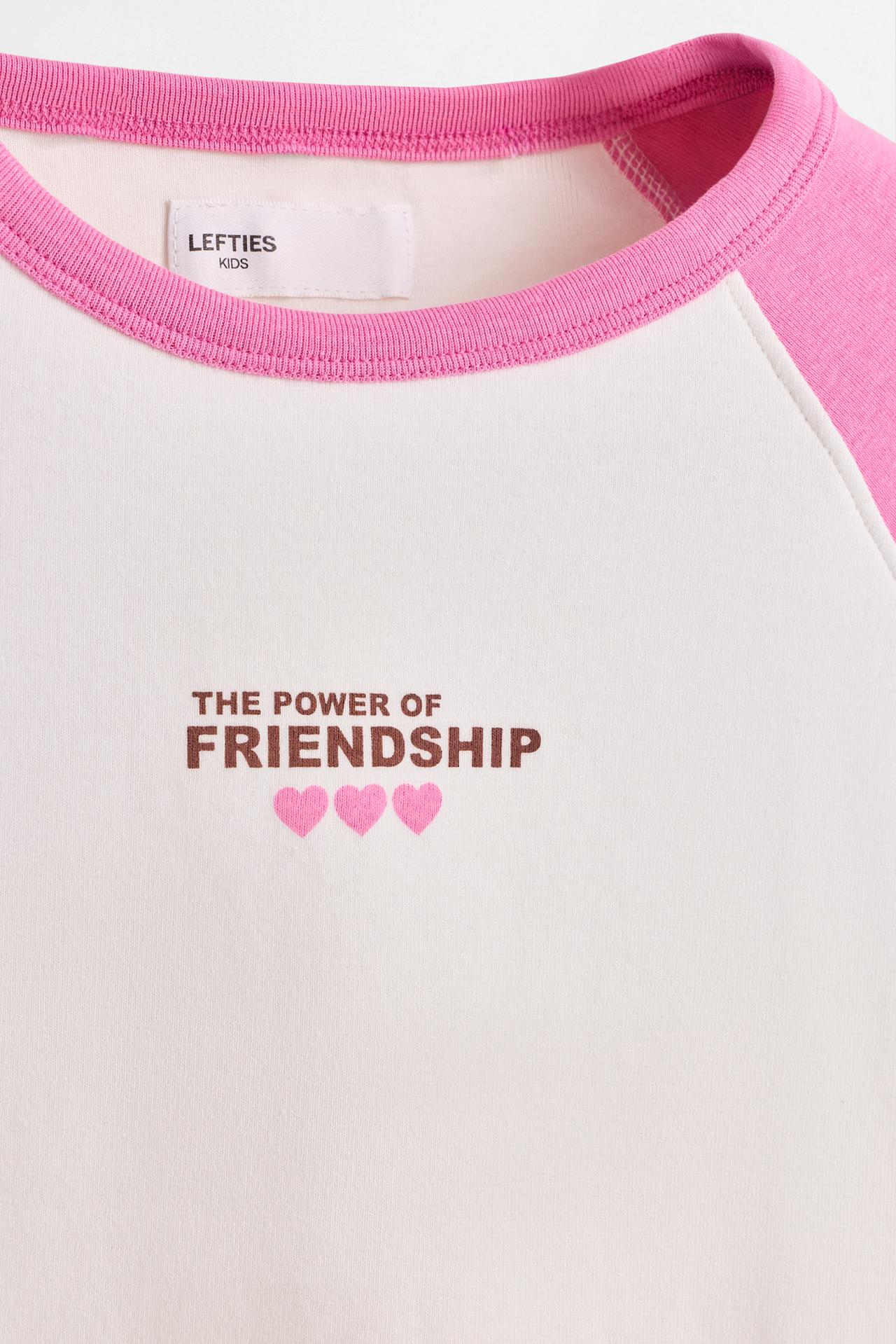 Raglan sleeve T-shirt — STRAWBERRY