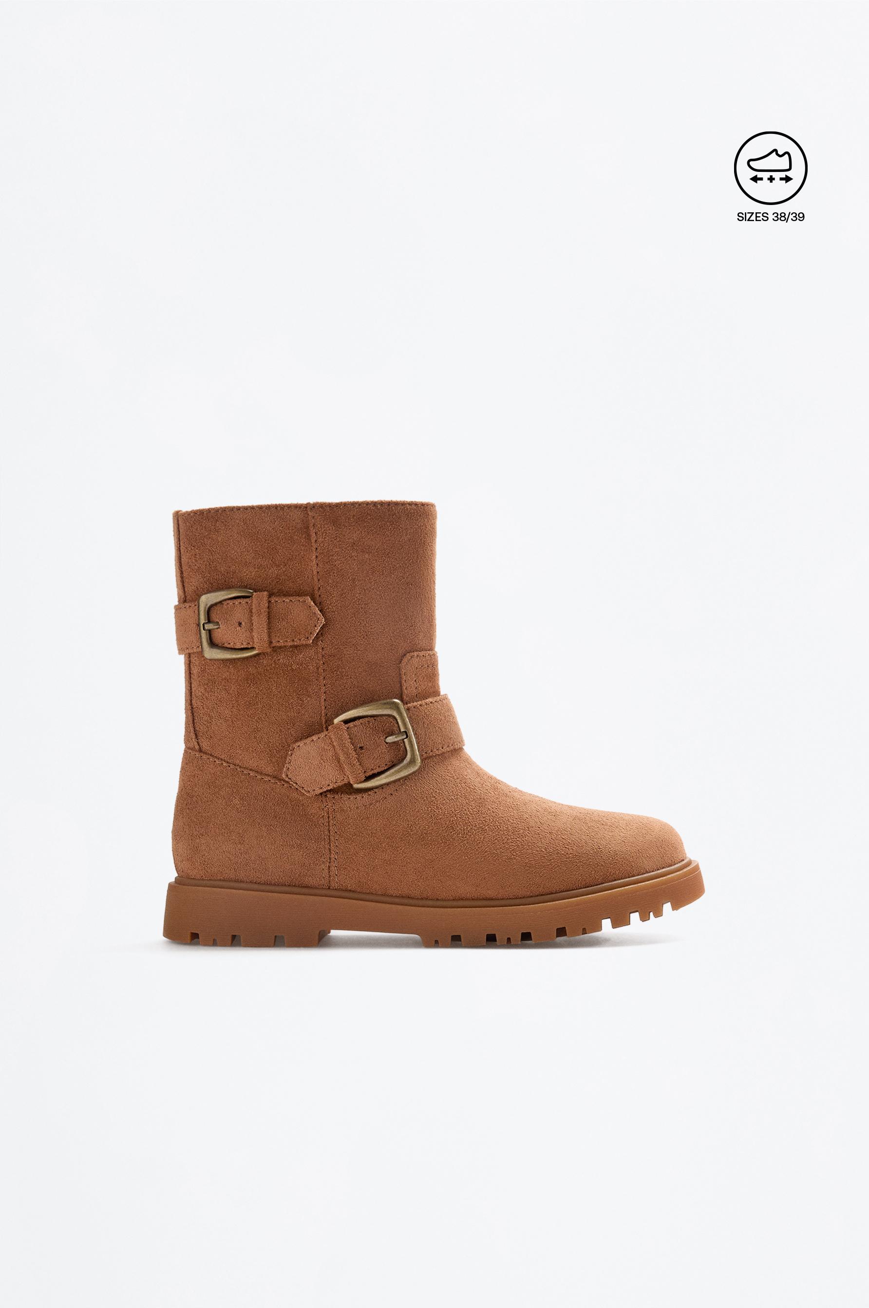 Buckle boots — LEATHER