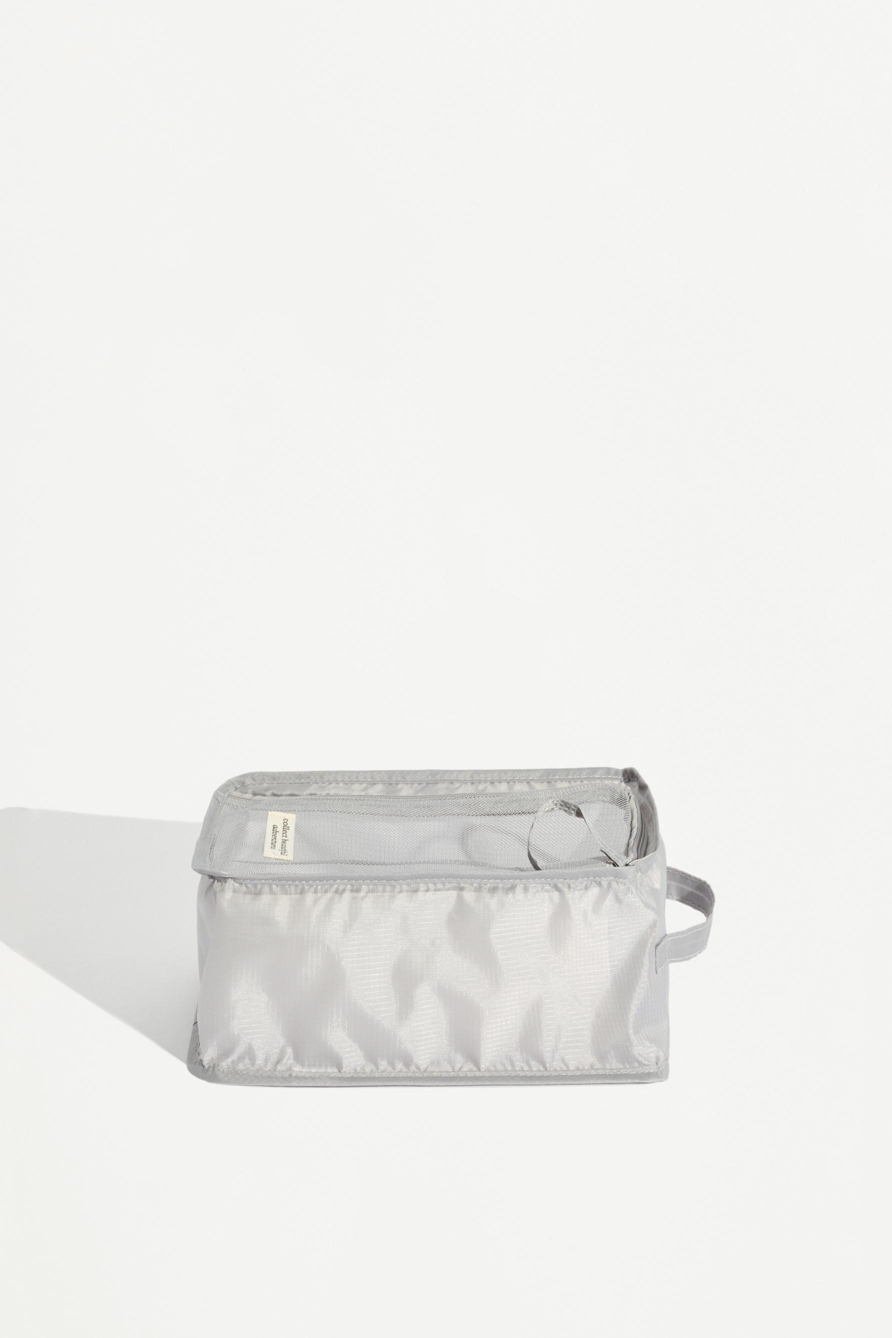Travel footwear organiser — GREY