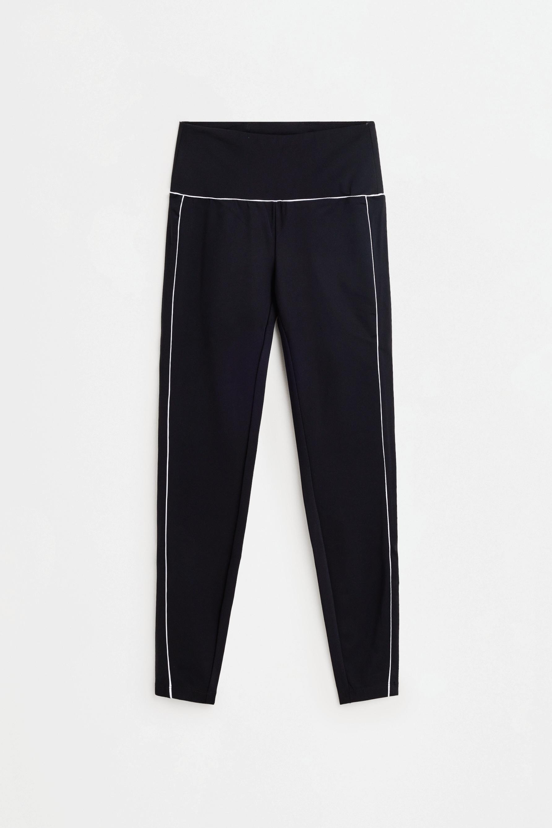 Legging deportivo piping