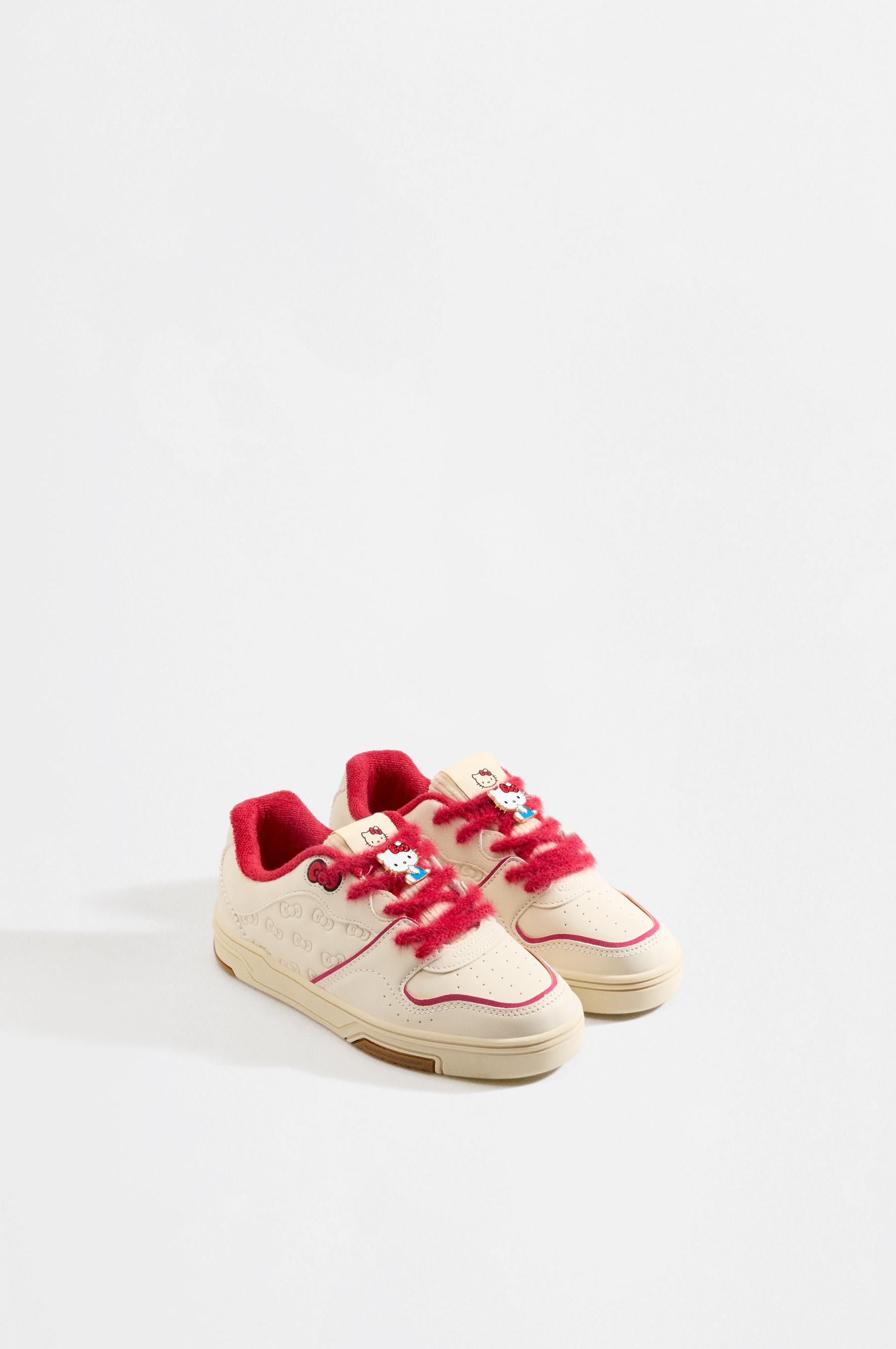 Hello Kitty ©SANRIO charm sneakers — ECRU