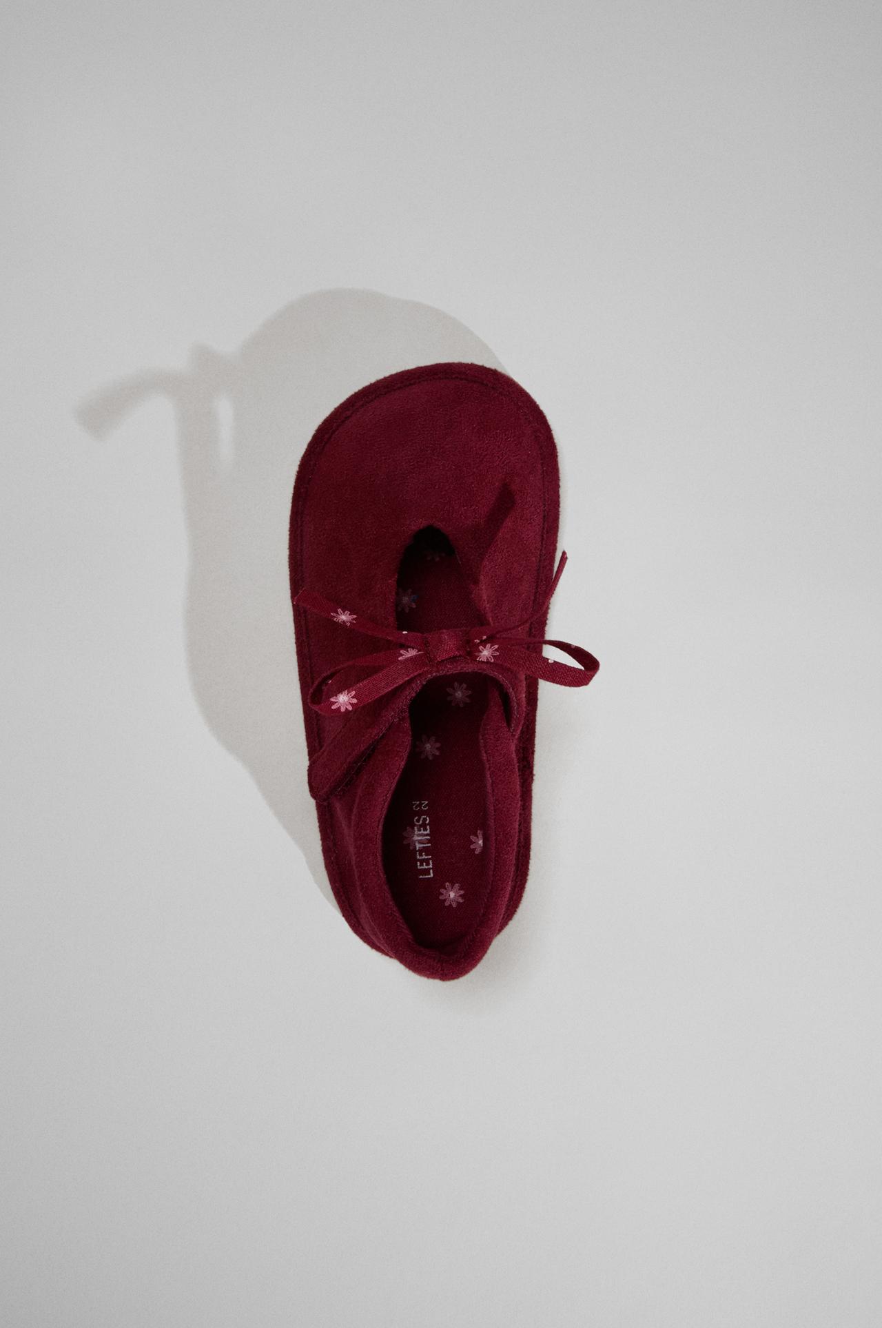 Barefoot ballet flats with bow detail — BURGUNDY