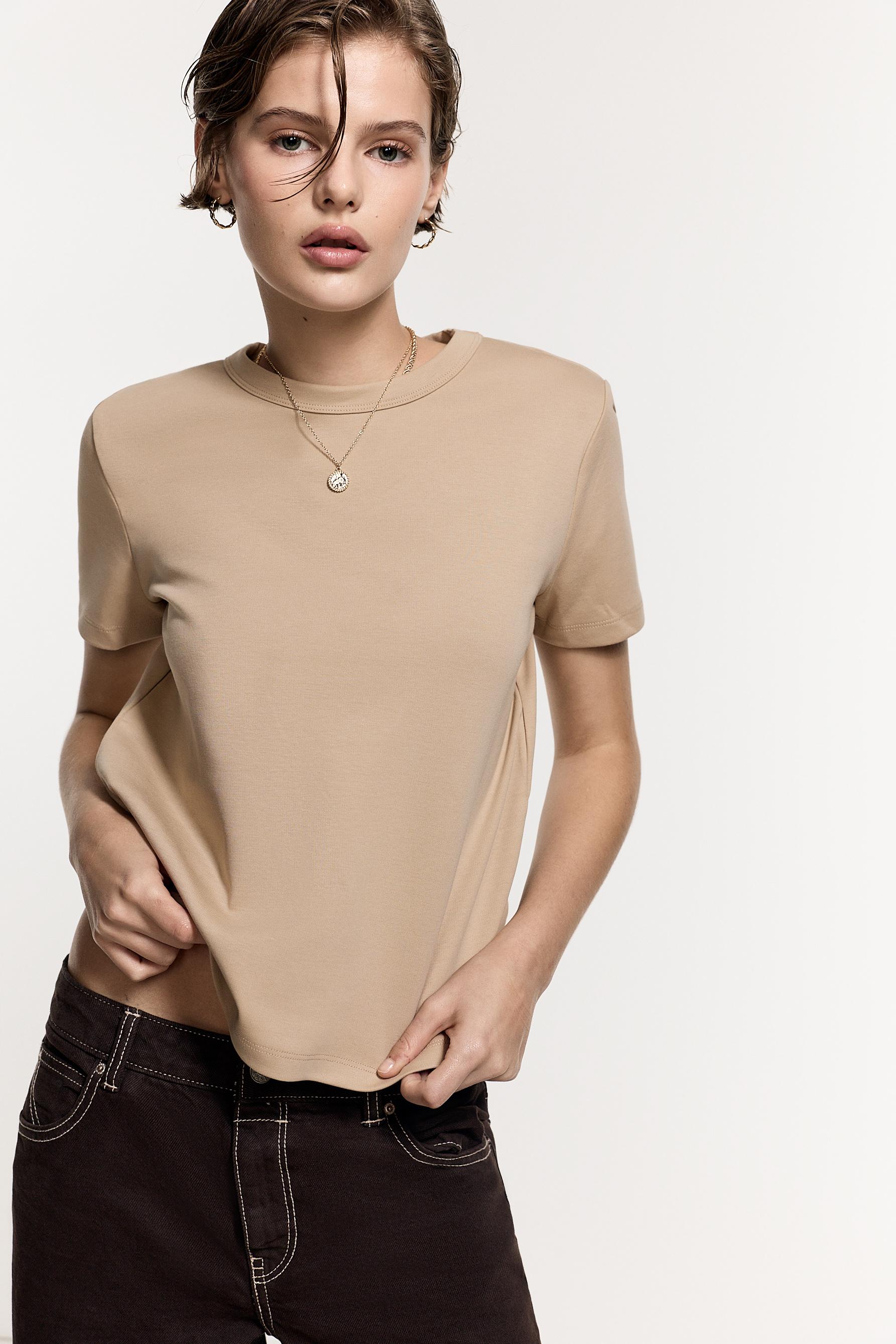 Basic short sleeve T-shirt — BEIGE