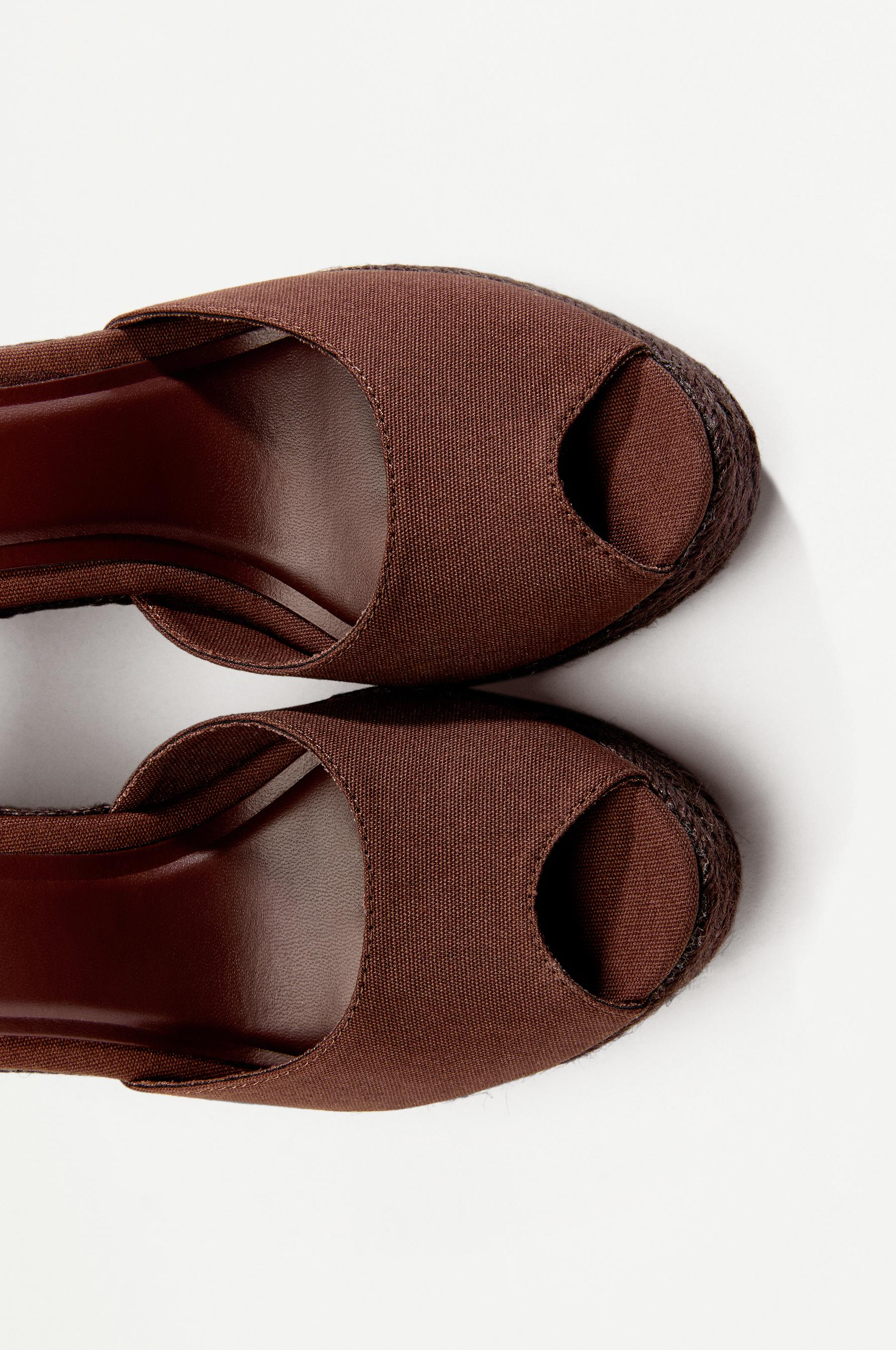 Jute wedge sandals with tie-up ankle straps — BROWN