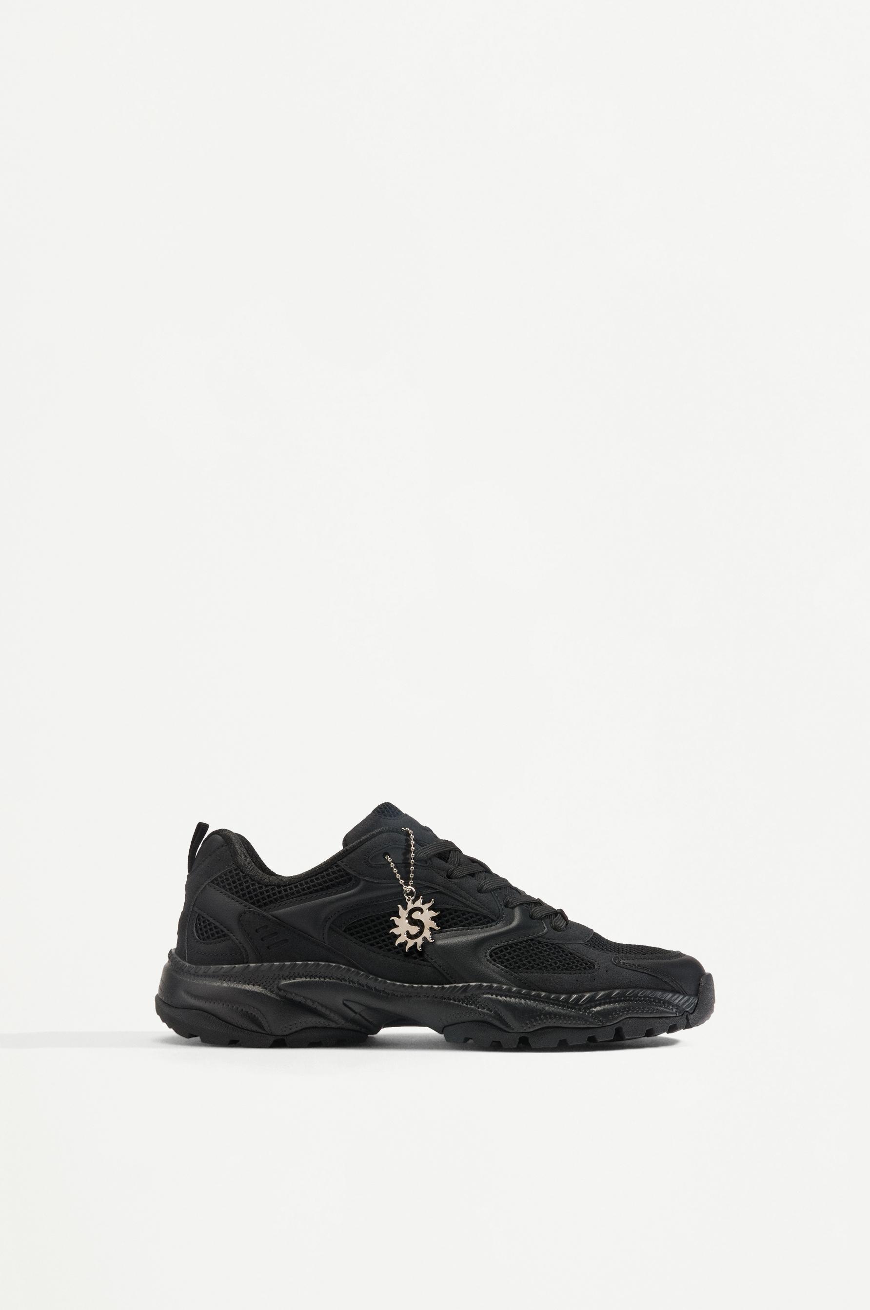 Sneaker keychain — BLACK