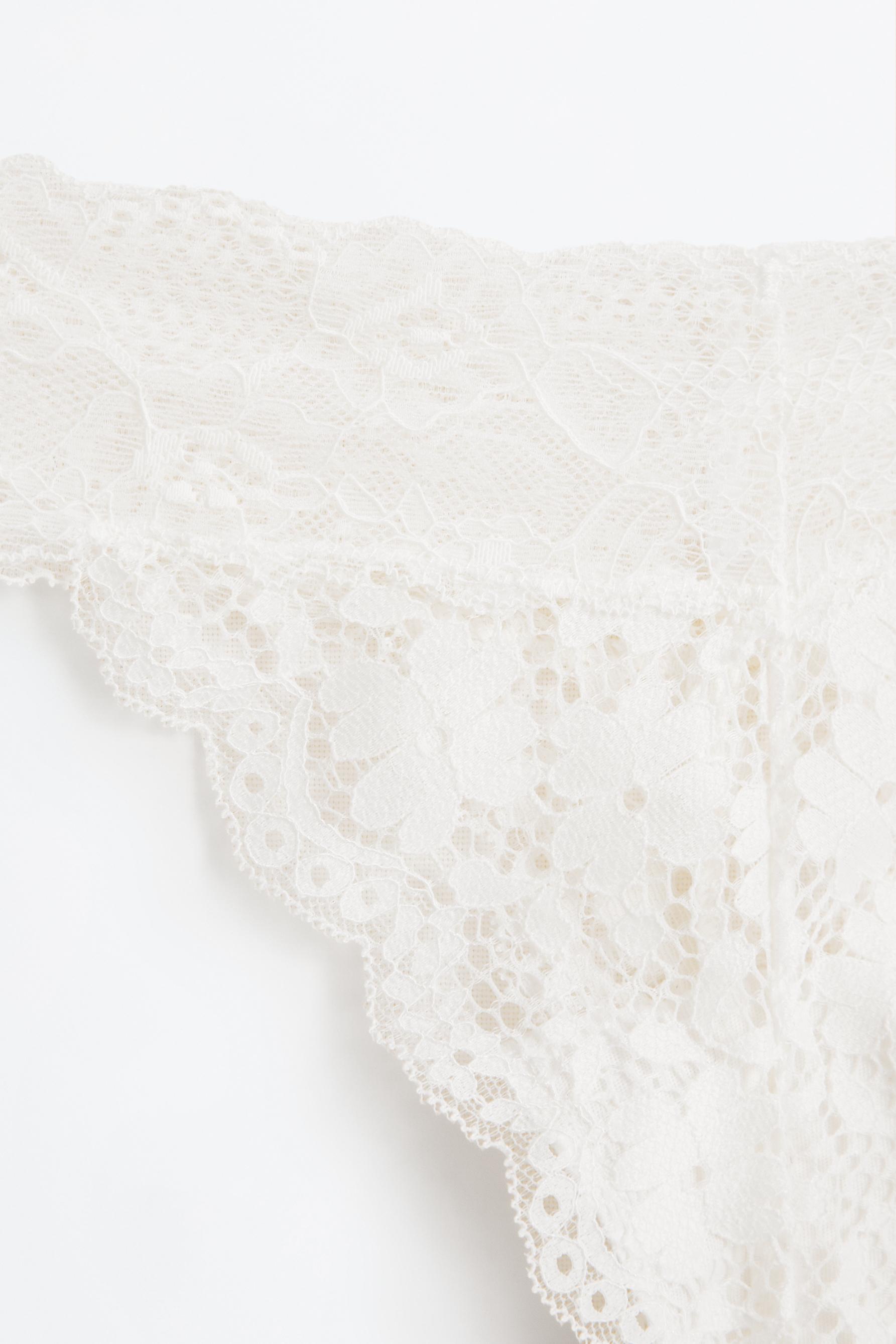 Lace thong — WHITE