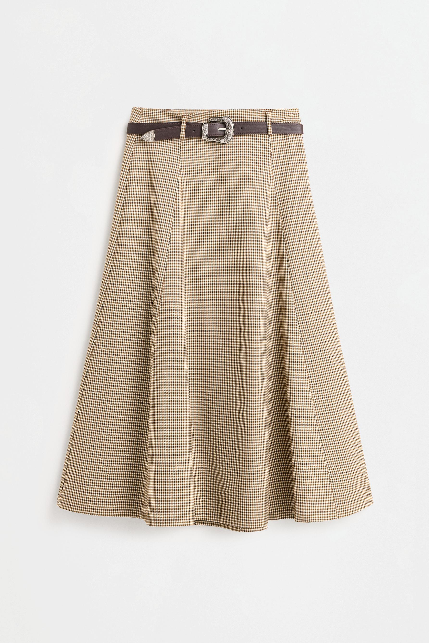Falda midi capa