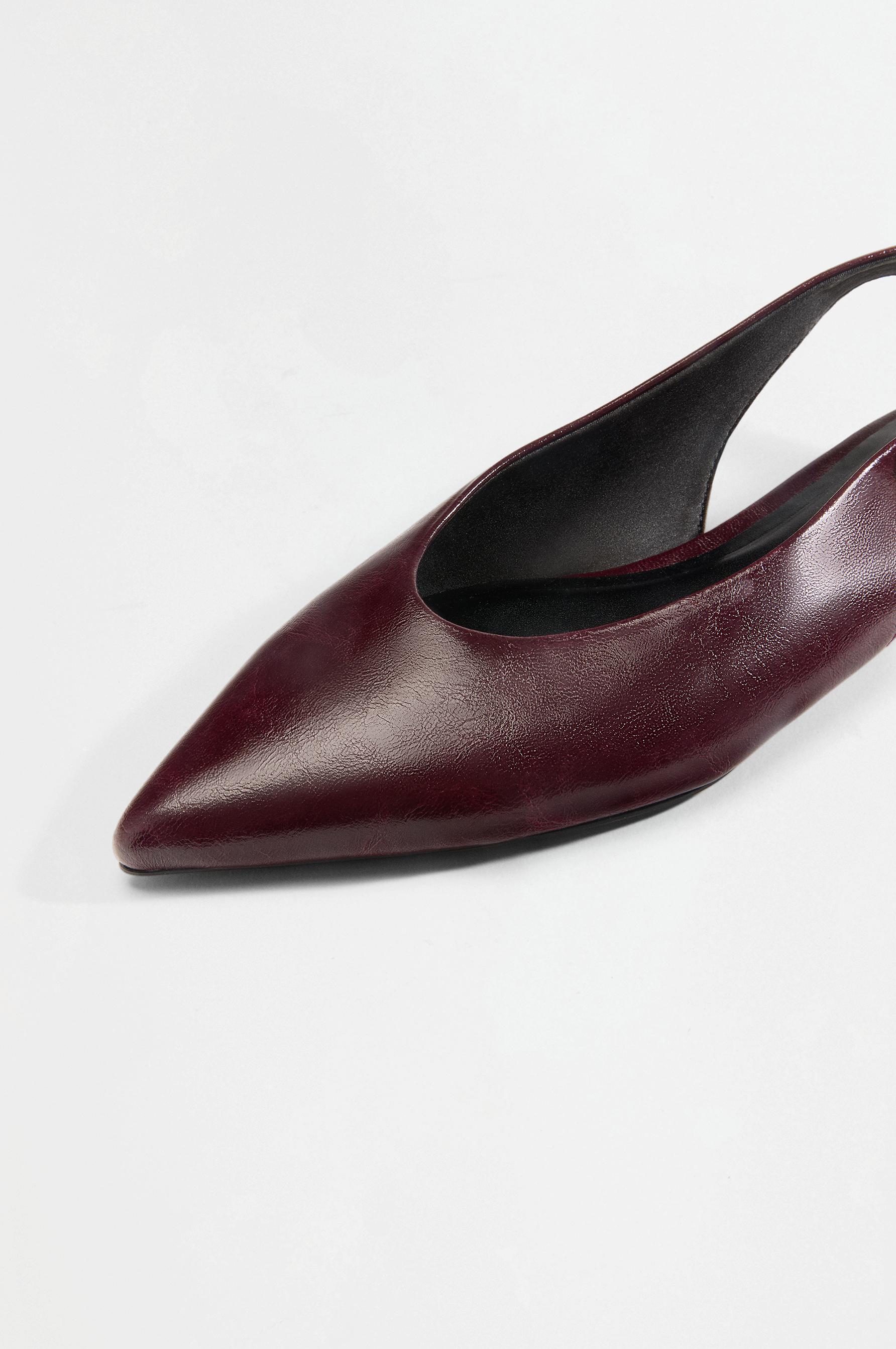 Flat shoes — BURGUNDY