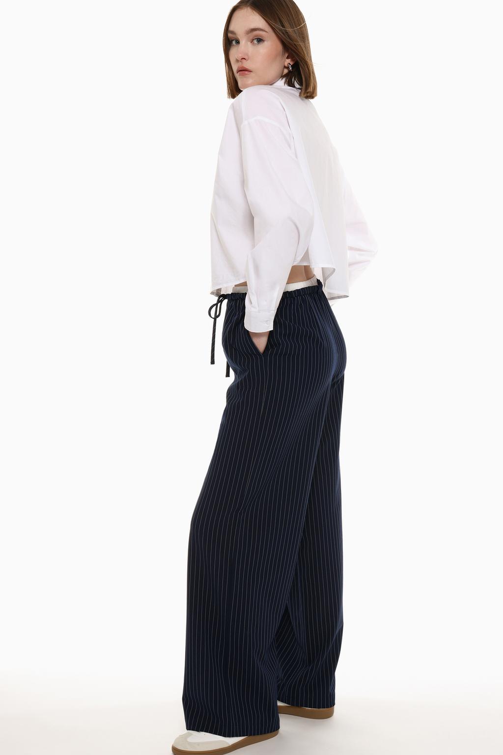 Trousers with waistband