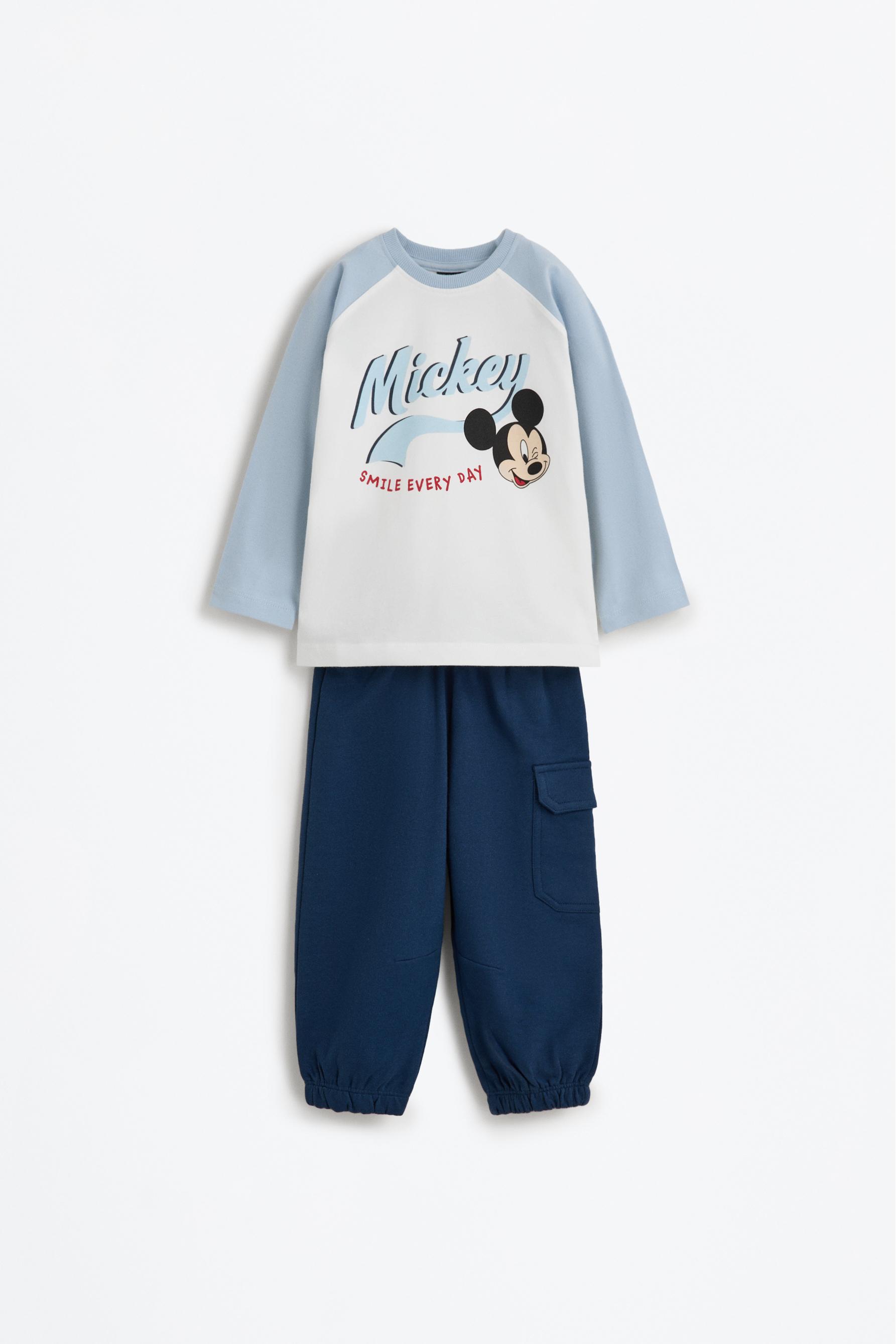 Conjunto Mickey Mouse ©Disney camiseta y pantalón cargo