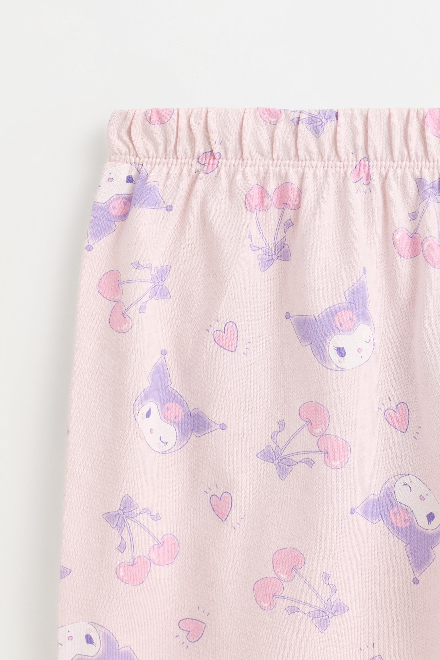 Kuromi ©SANRIO short pyjamas with eye mask — OFF WHITE