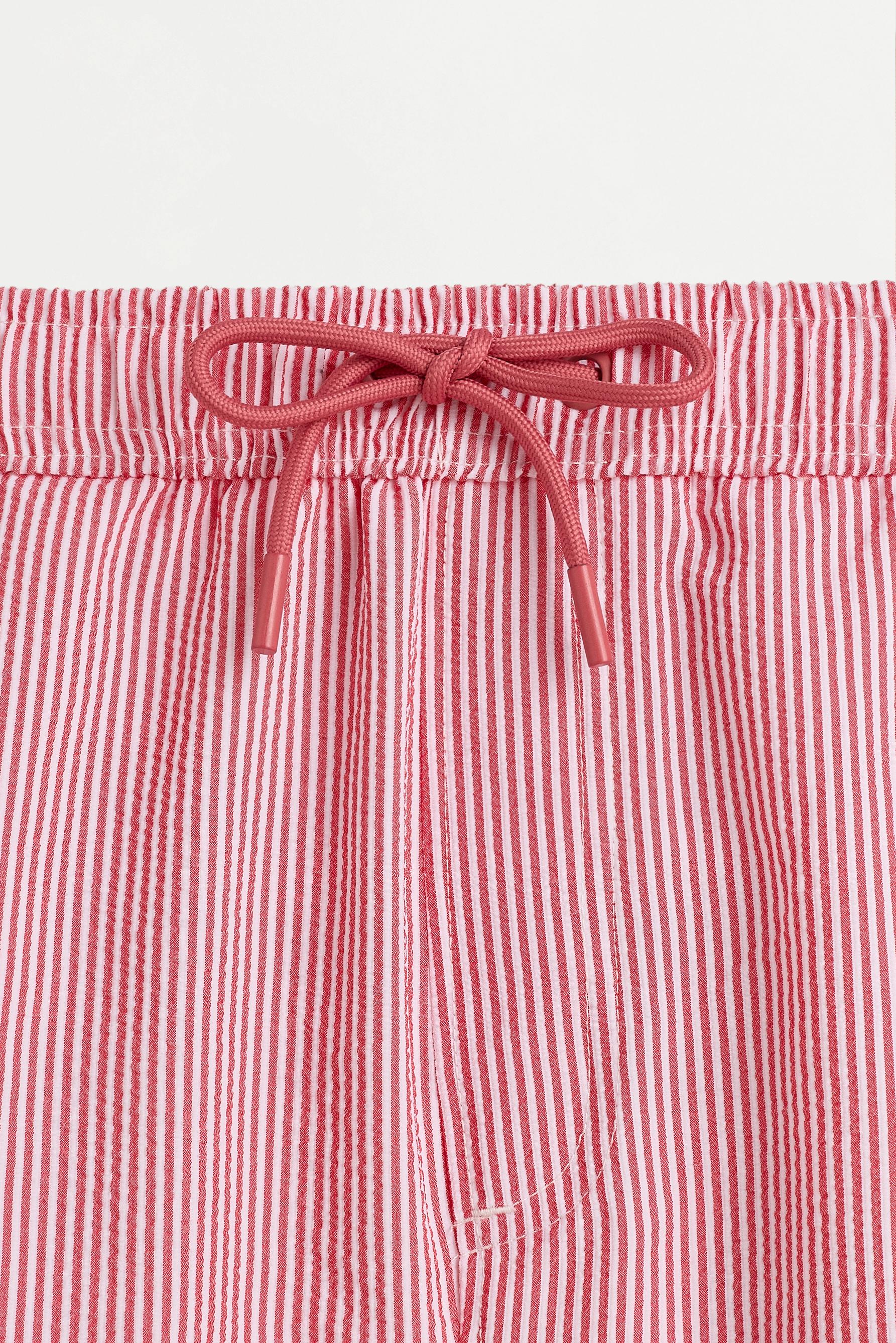 Regular fit seersucker swim shorts — RED