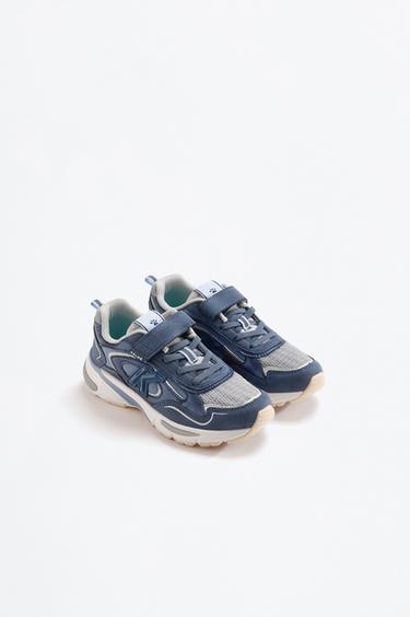 Kelme sports shoe — BLUE 2
