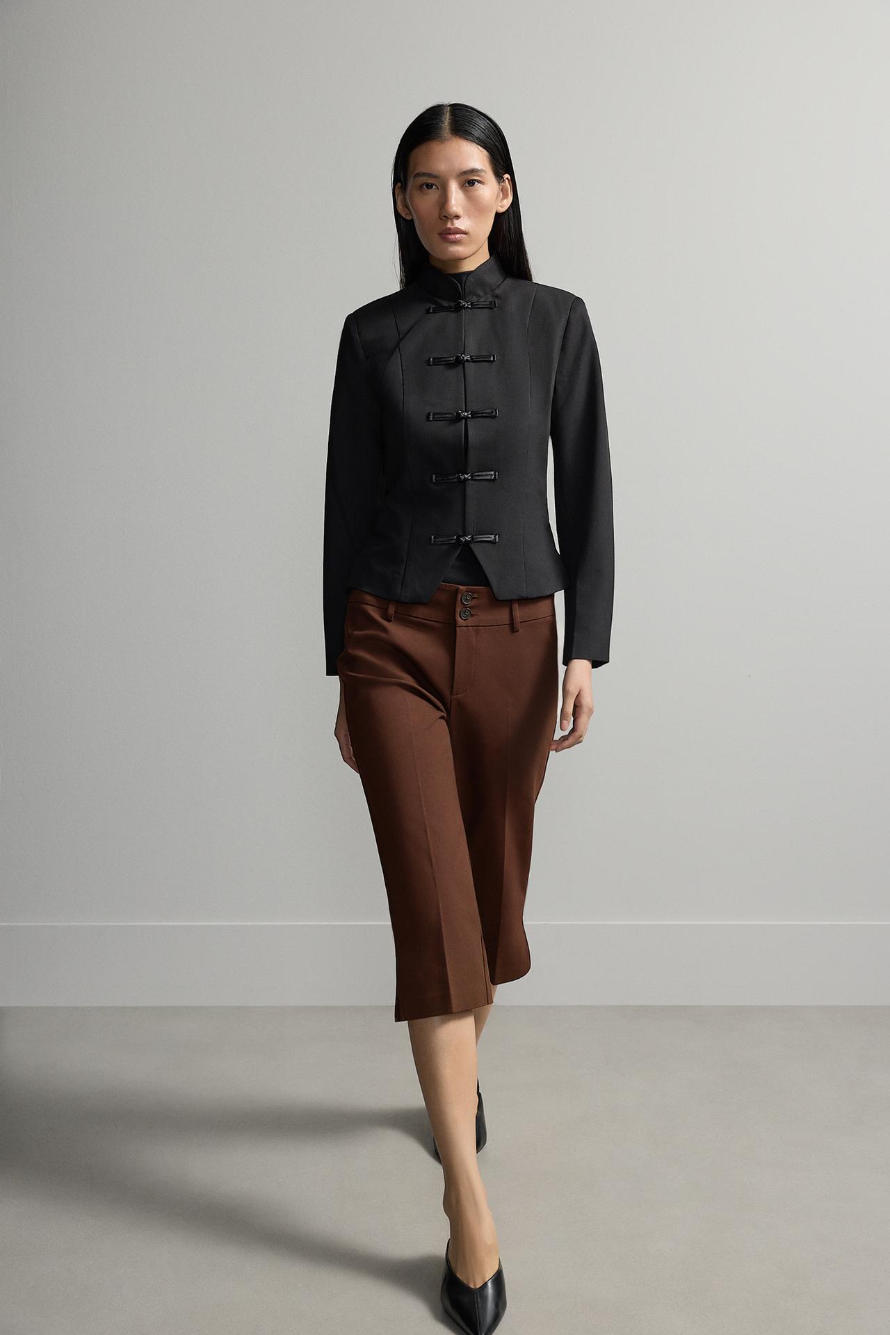Two-button capris — CHOCOLATE