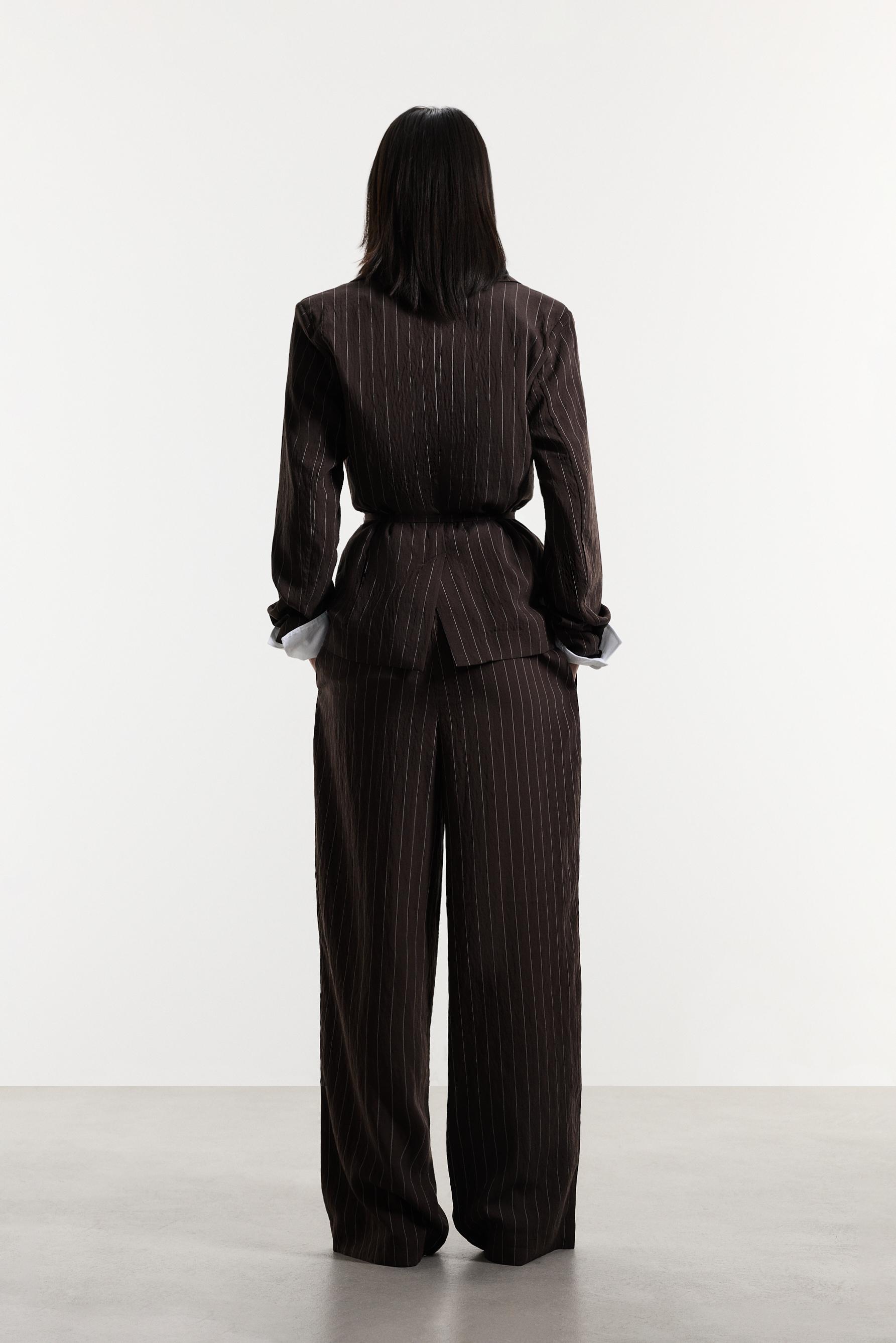 Flowing trousers — DARK BROWN