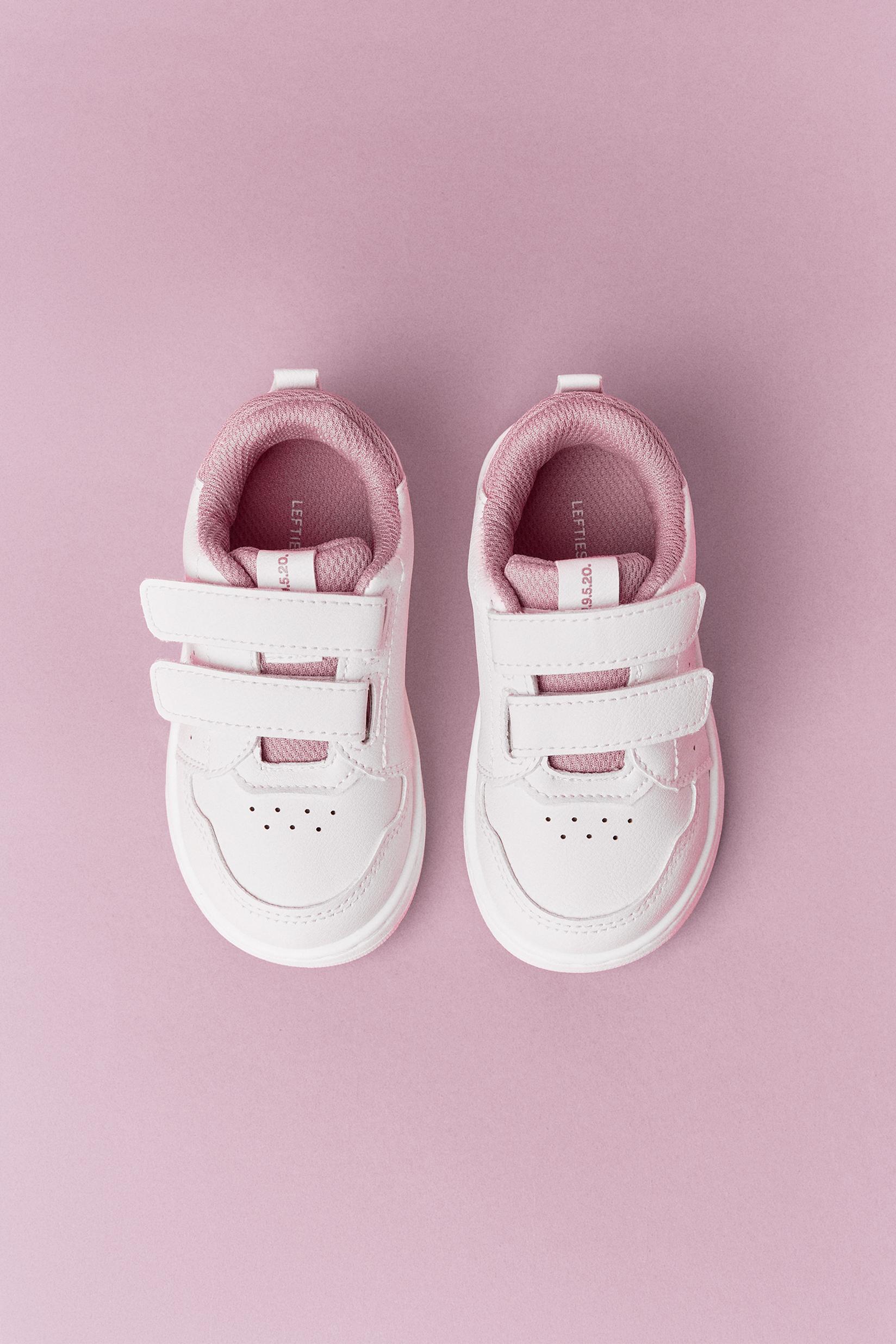 Minimalist athletic shoe — PALE PINK