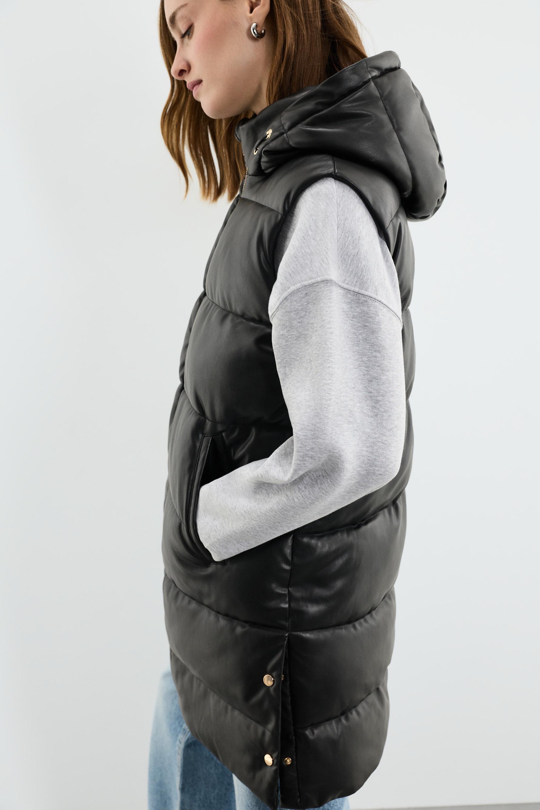 Leather effect puffer gilet — BLACK