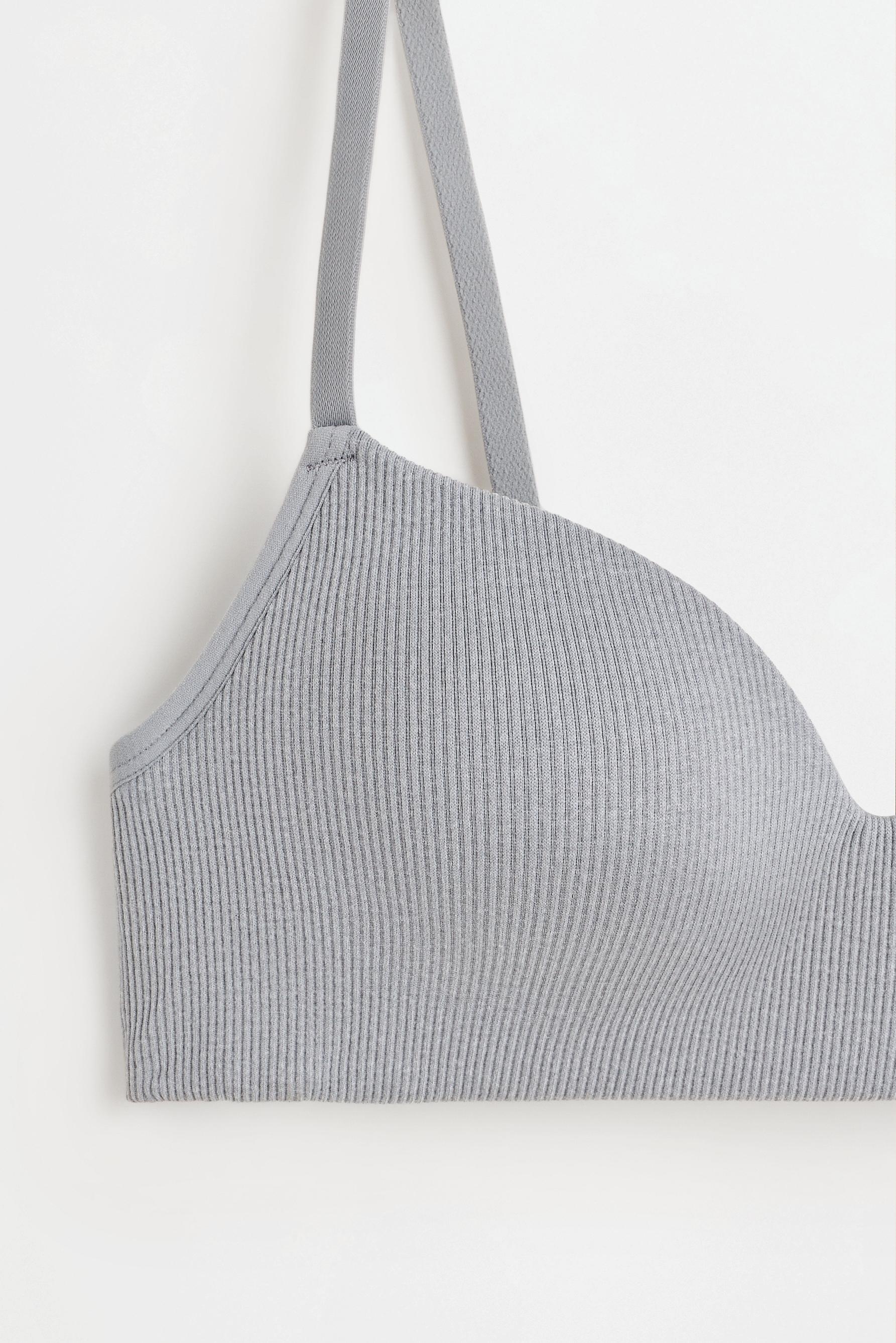 Seamless pre-shaped bra — GREY