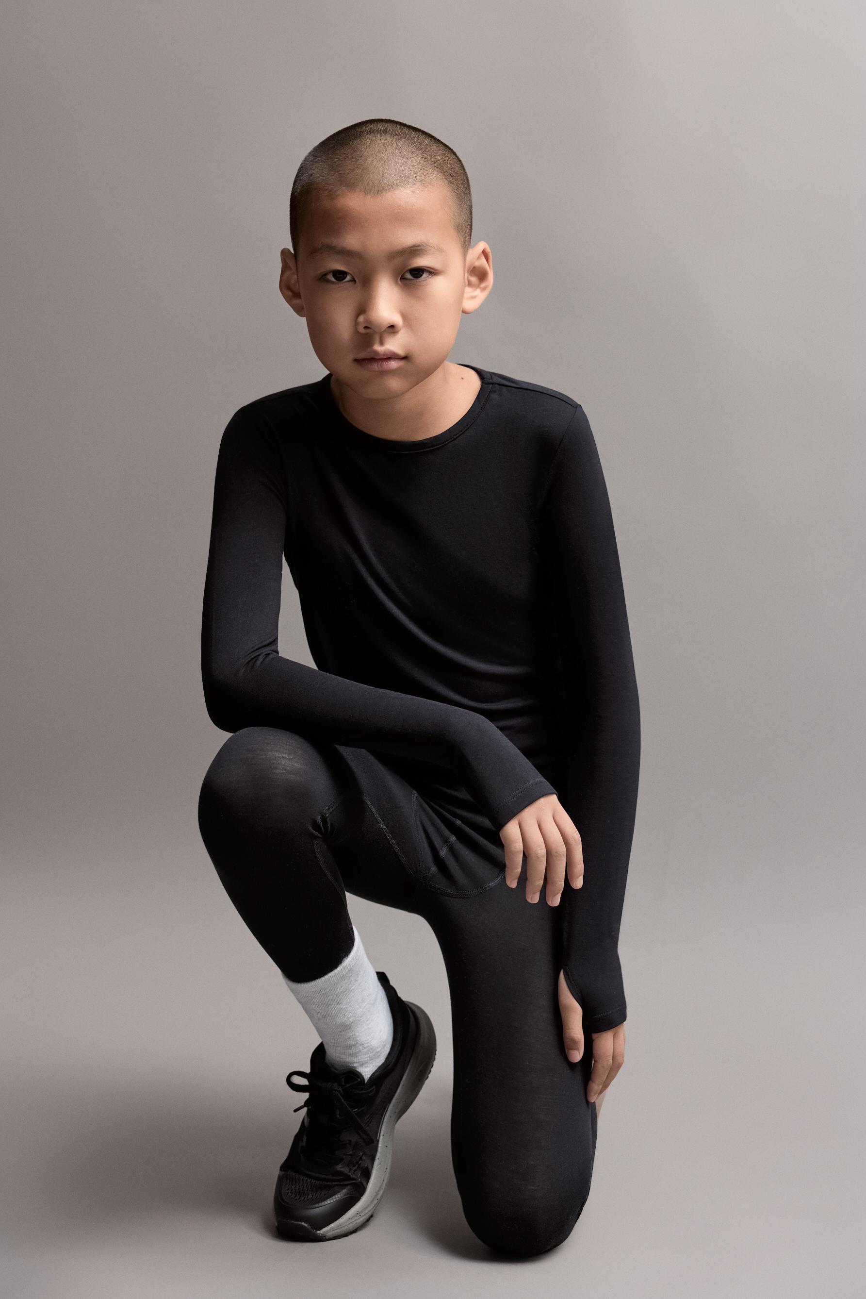 LIGHTWEIGHT thermal comfort T-shirt — BLACK